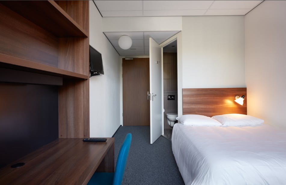 Private room for rent for €1,372 per month in Amsterdam, Jan van Galenstraat