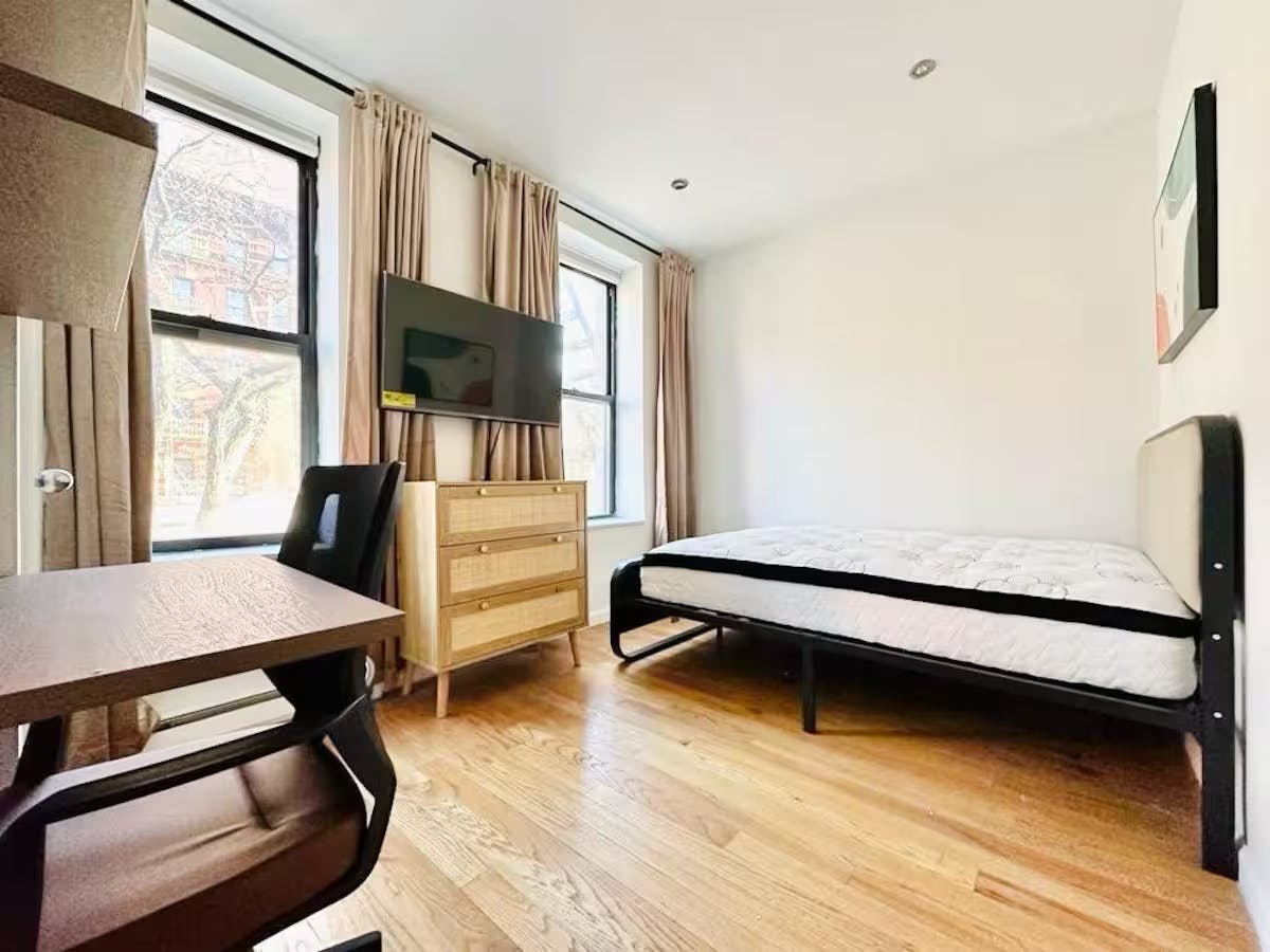 Apartament de închiriat pentru $1,625 pe lună în New York City, Amsterdam Avenue