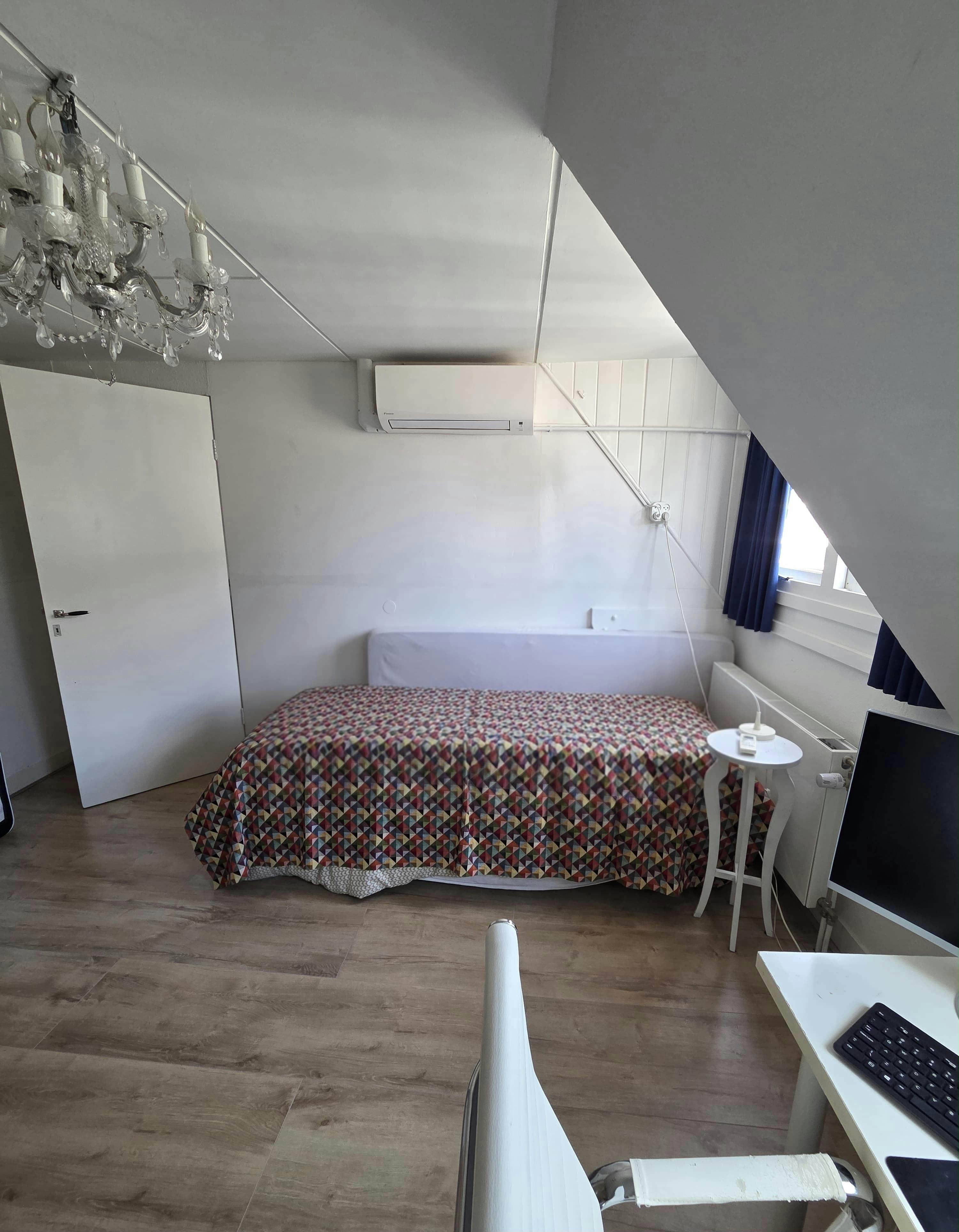 1-Bedroom Apartment in Kromme Nieuwegracht, Utrecht (1735176) ROOM 2