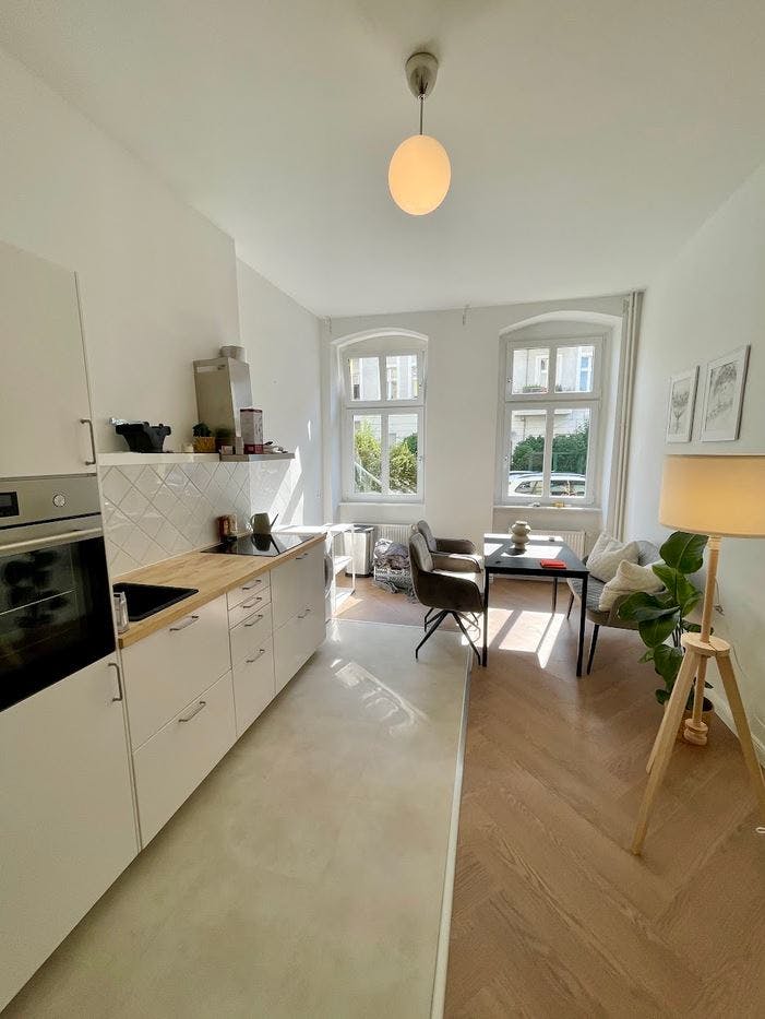 Appartement te huur voor € 1.100 per maand in Berlin, Zinsgutstraße