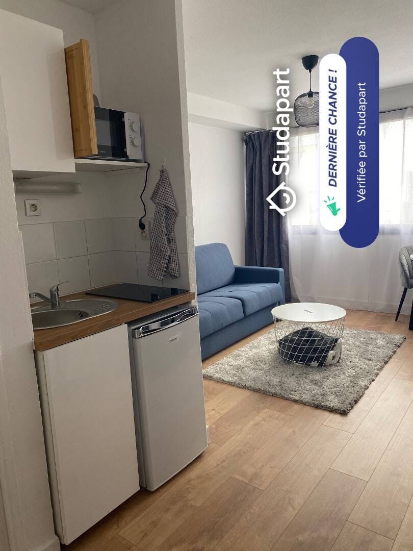 Mieszkanie do wynajęcia za 750 € miesięcznie w mieście Montpellier, Rue Frimaire