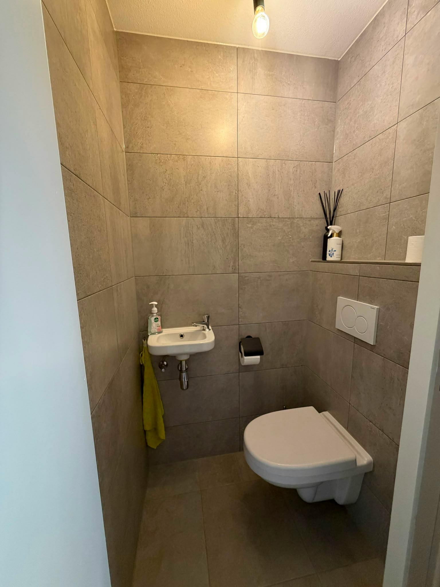 1-Bedroom Apartment in Tollensstraat, Amsterdam (1735262) room image 10