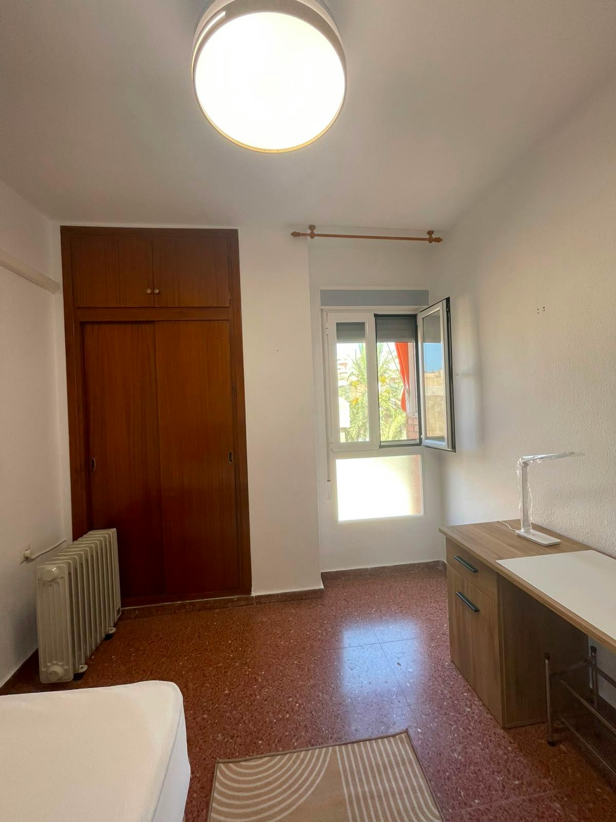 Cameră privată de închiriat pentru 280 EUR pe lună în Almería, Avenida de Blas Infante
