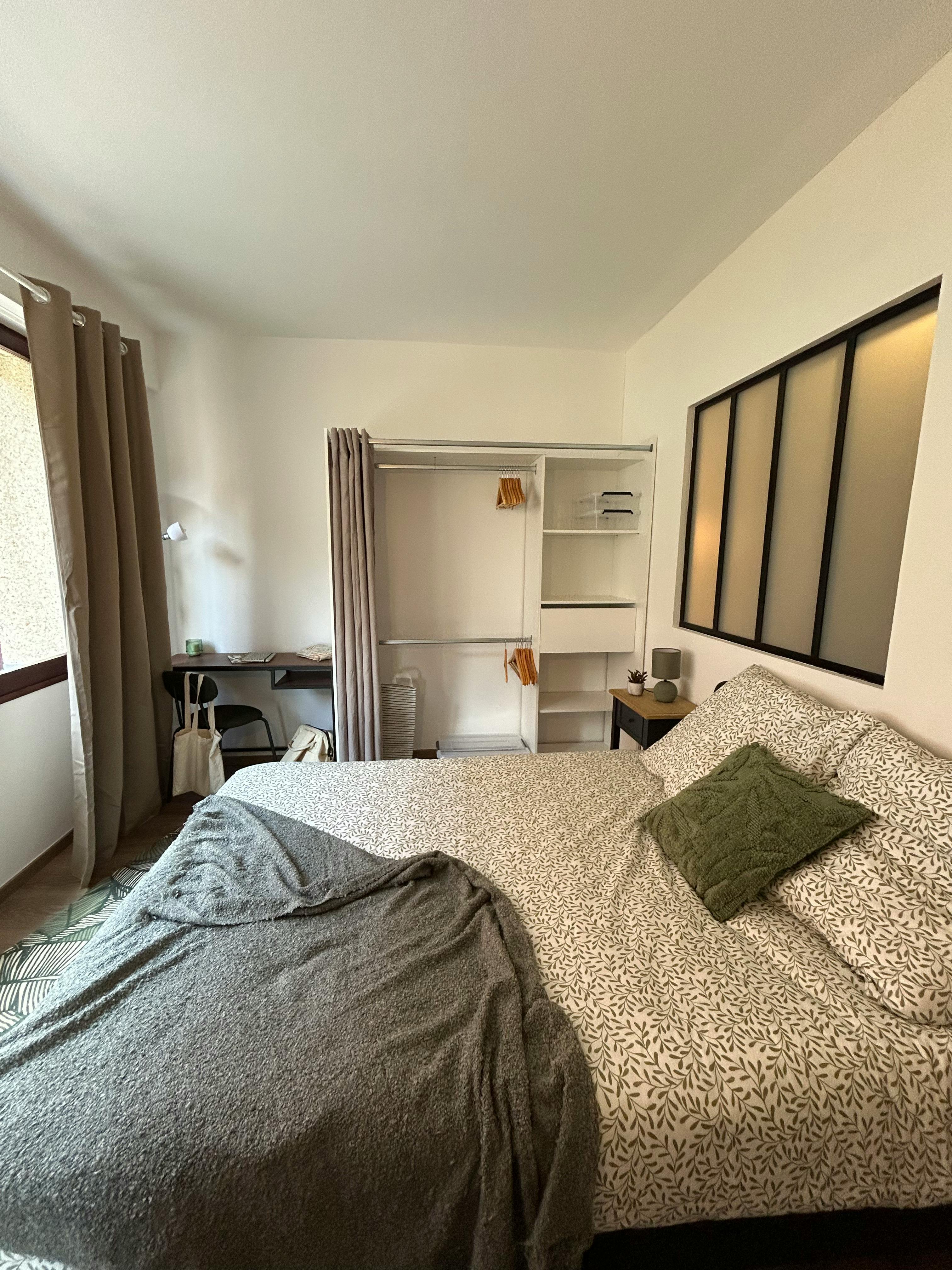 Private room for rent on Rue Négrier, Lille