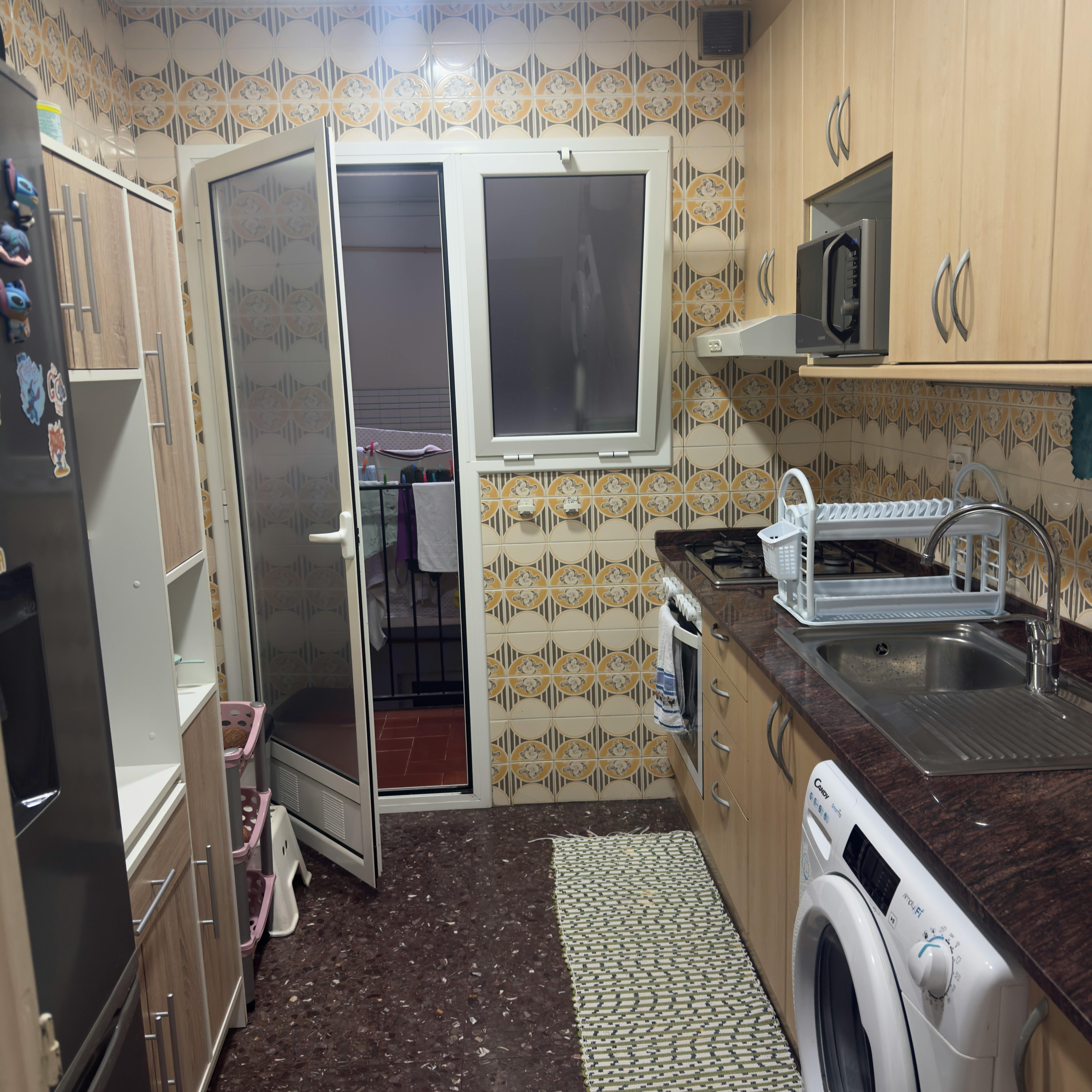 Private room in Carrer de Ruiz de Padrón, Barcelona (1735459) room image 6