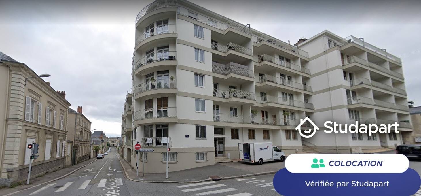 Private room for rent for €410 per month in Laval, Rue du Cardinal Suhard