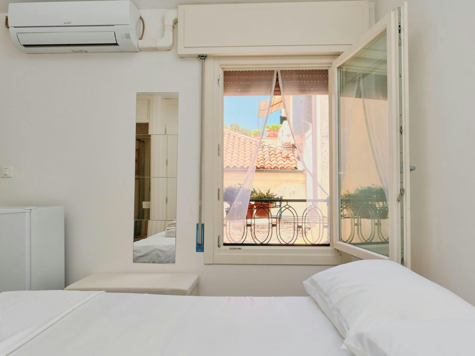 Monolocale in affitto a 1400 € al mese a Padova, Via Girolamo Frigimelica