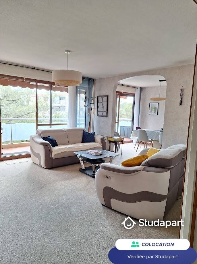 WG-Zimmer zu mieten für 500 € pro Monat in Saint-Raphaël, Avenue de Valescure