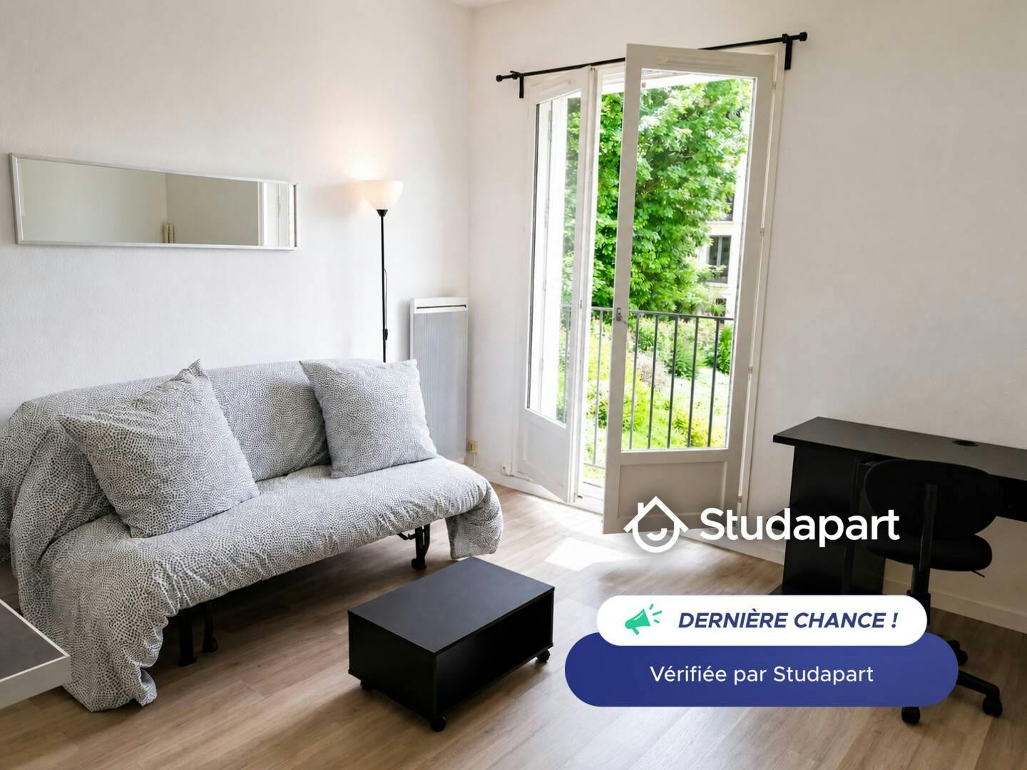 Appartement à louer pour 450 €/mois à Pau, Rue d'Etigny