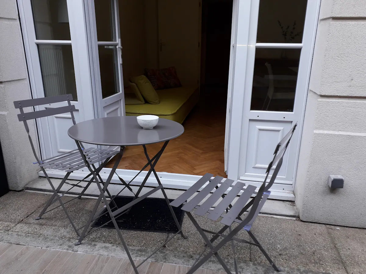 1-Bedroom Apartment in Allée des Tilleuls, Courbevoie (1735609) ROOM