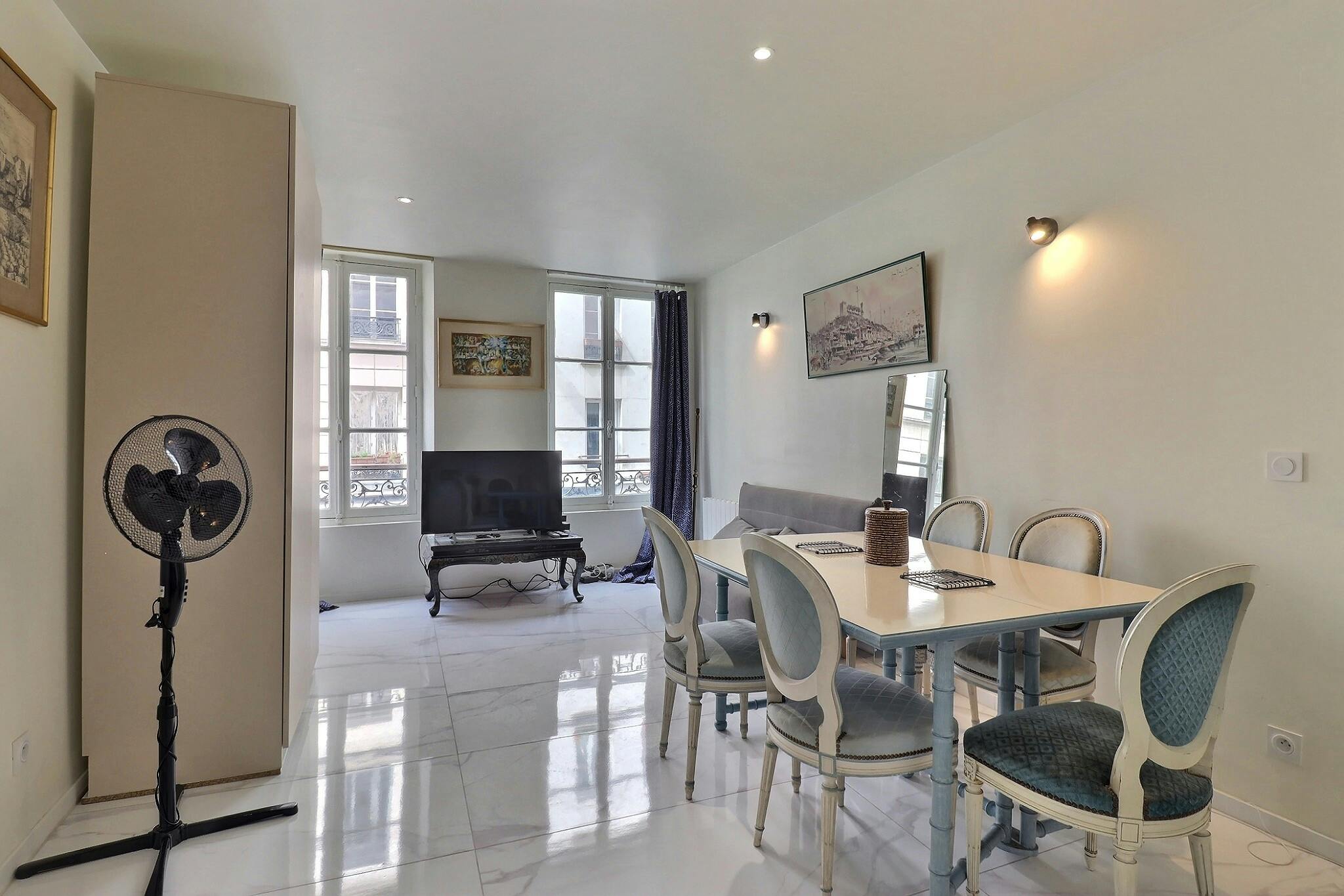 1-Bedroom Apartment in Rue Sedaine, Paris (1735611) ROOM 2