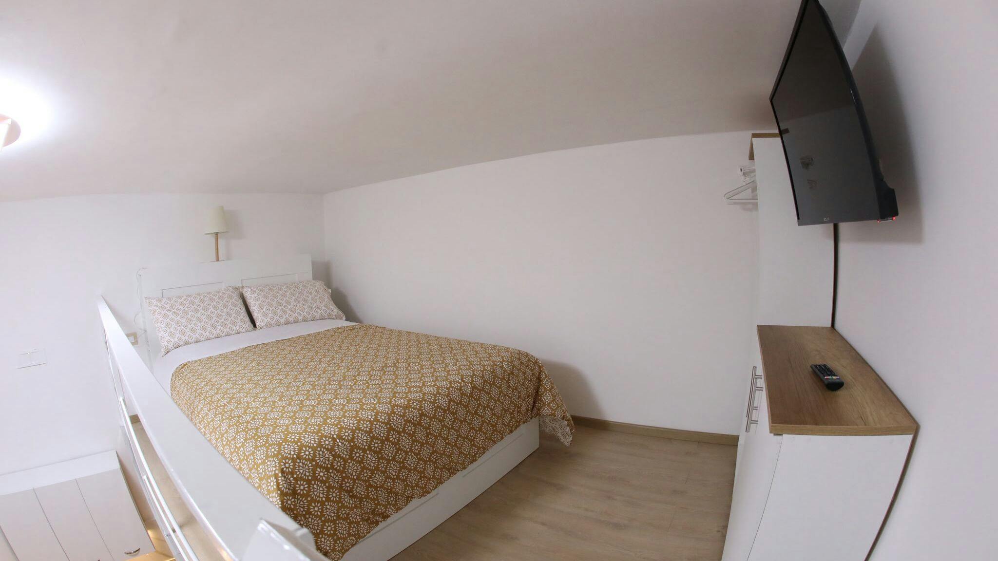 Apartment for rent for €1 per month in Naples, Via Plinio
