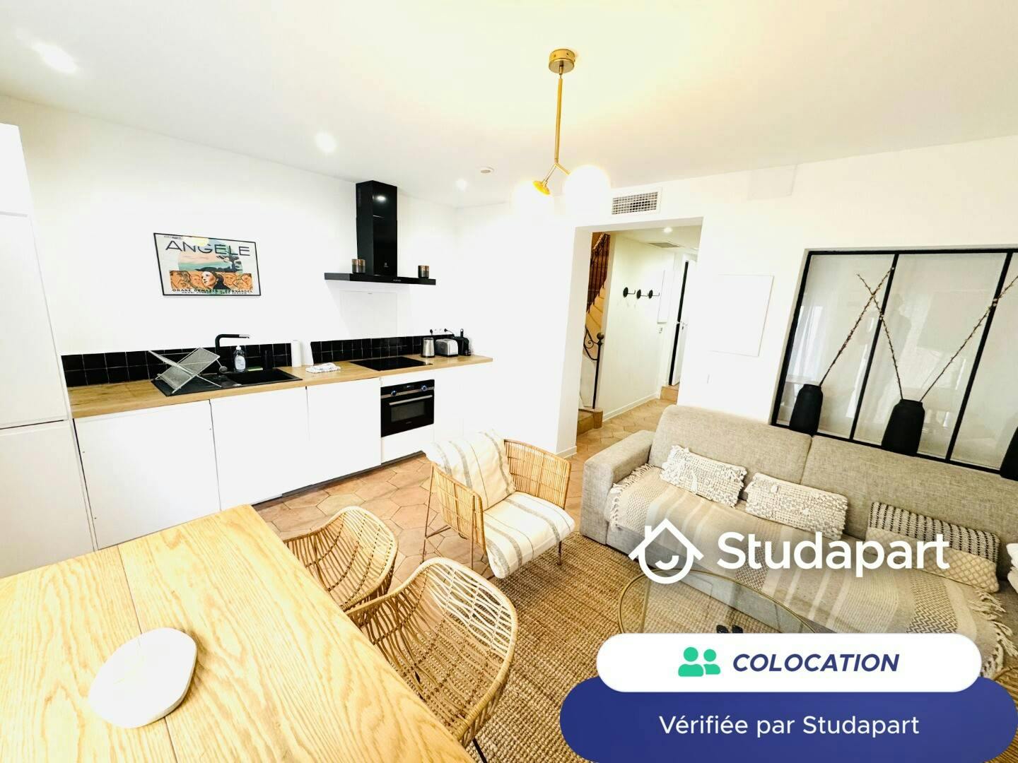 Private room for rent on Rue Bernard du Bois, Marseille - Vue 3