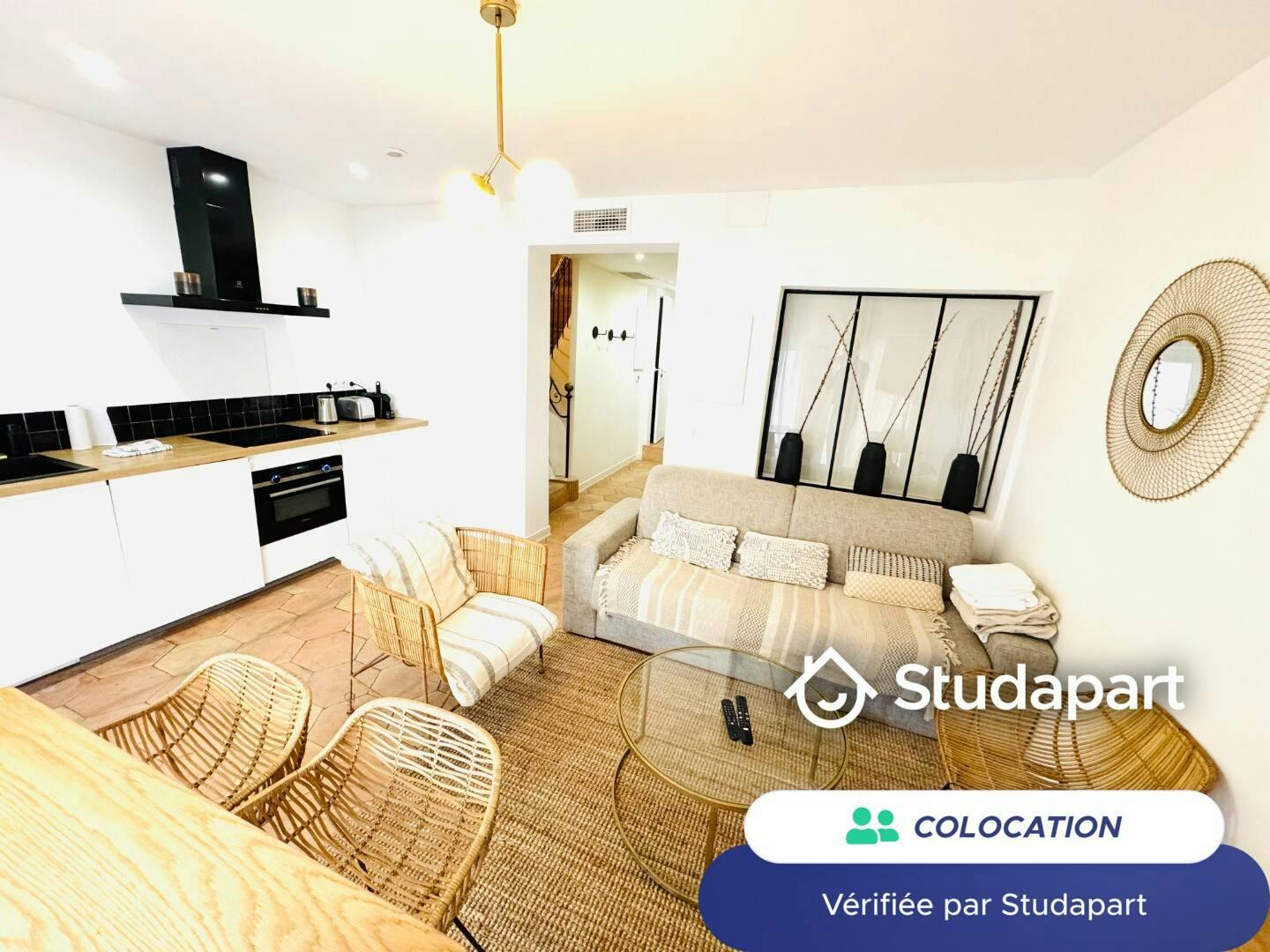 Private room for rent on Rue Bernard du Bois, Marseille - Plus
