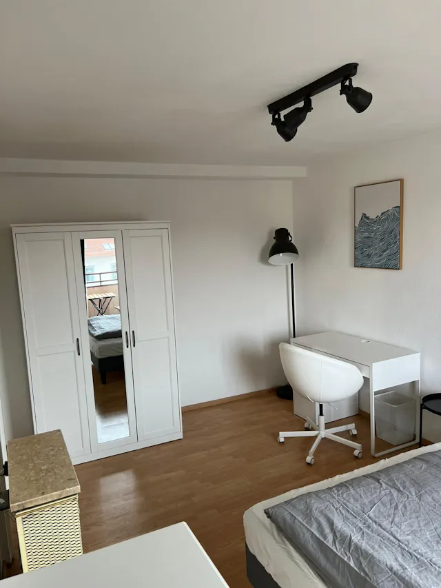 3-Bedroom Apartment in Charlottenstraße, Stuttgart (1735670) room image 2