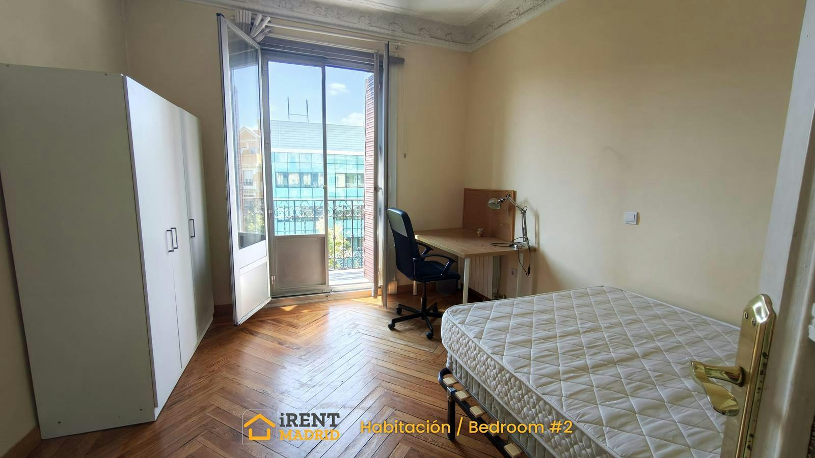 Private room in Calle de Alberto Aguilera, Madrid (1735712) room image 1