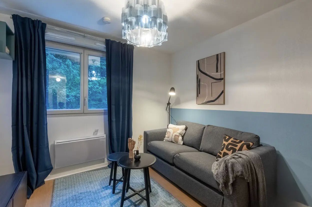 Garsonieră de închiriat pentru 690 EUR pe lună în Caluire-et-Cuire, Grande Rue de Saint Clair