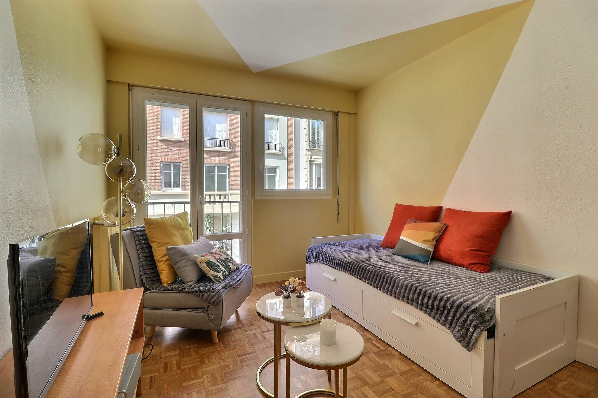 Studio te huur voor € 1.350 per maand in Paris, Rue des Grands Champs
