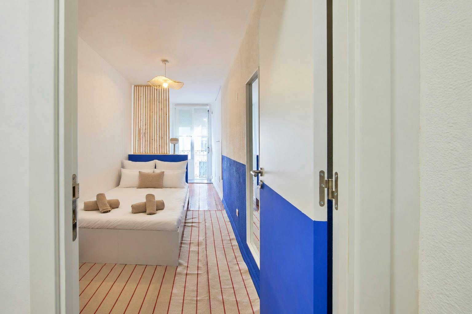 Rua de Santa Marta, Lisbon preview