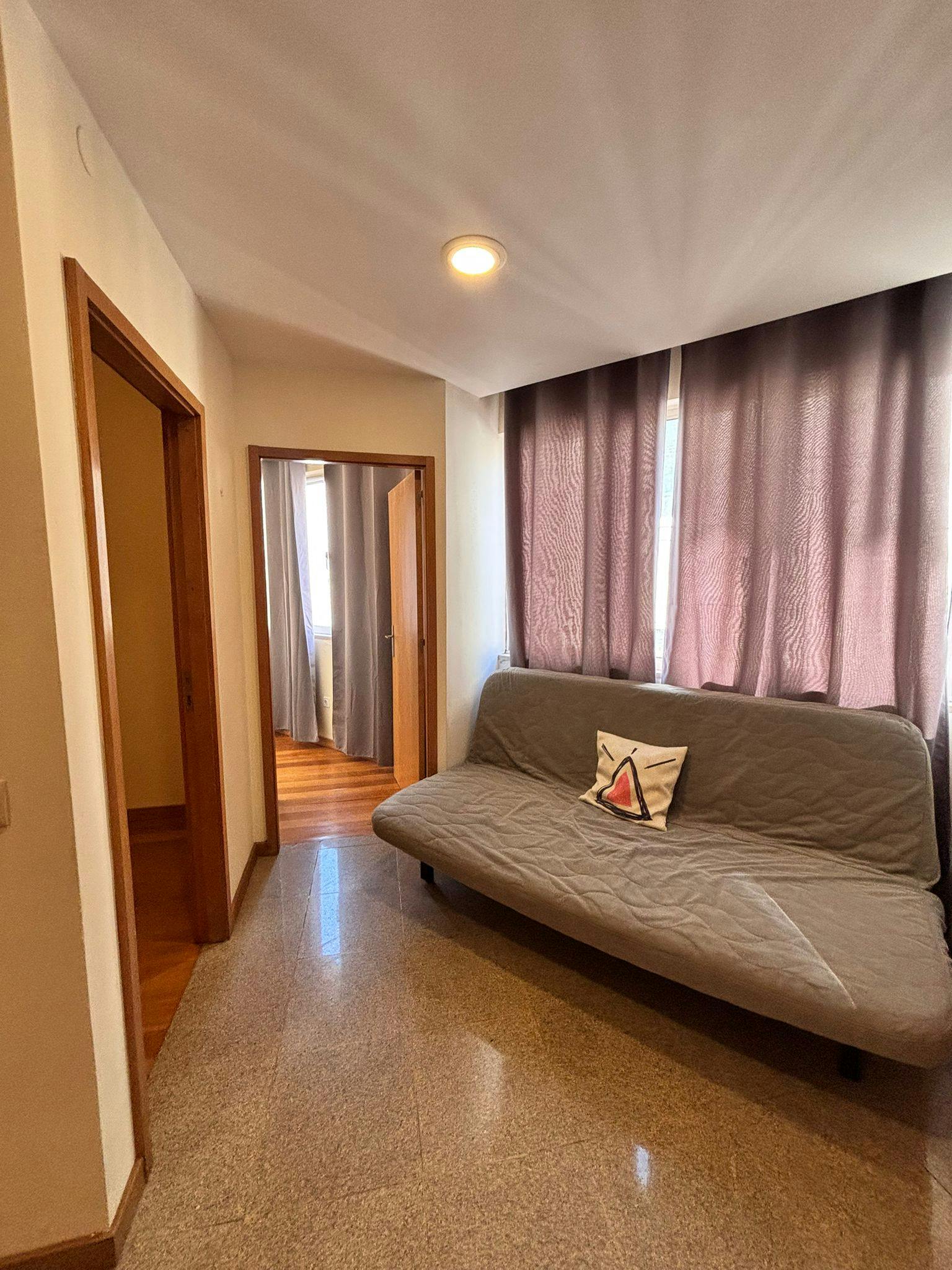 Appartement à louer pour 1 100 €/mois à Porto, Travessa dos Congregados