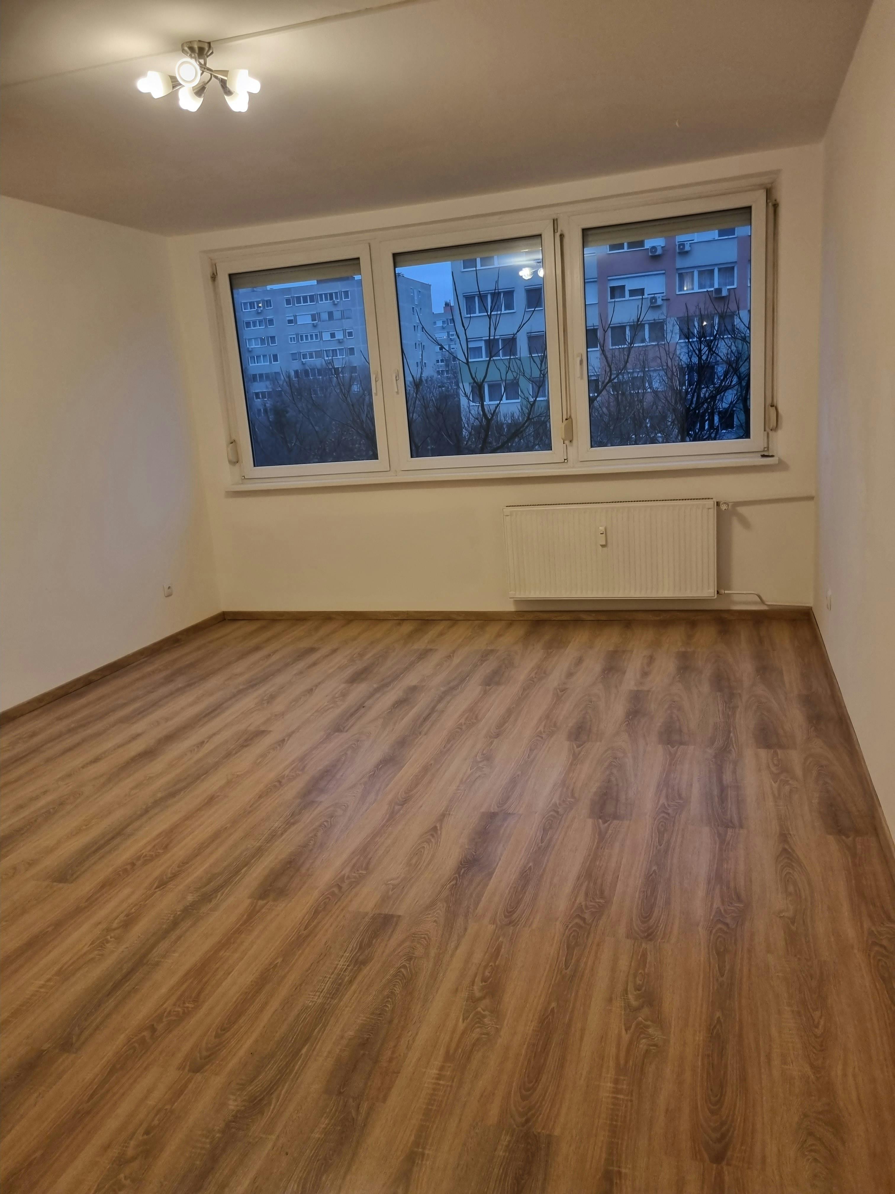 Wohnung zu mieten für 325.092 HUF pro Monat in Budapest, Tihany utca