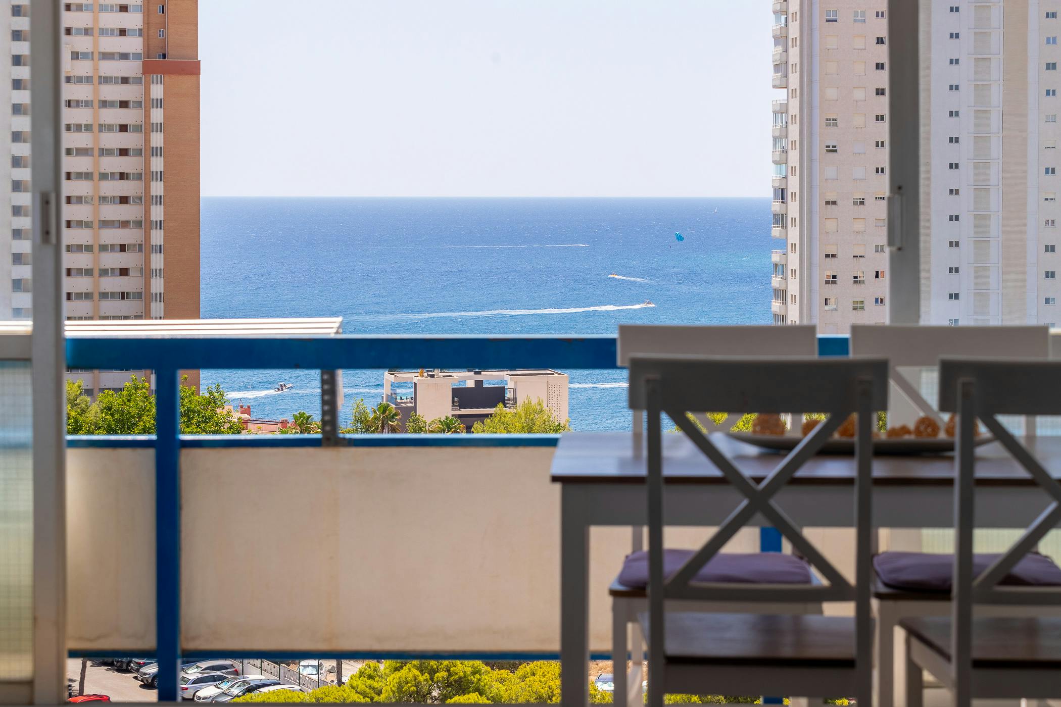 Appartement te huur voor € 925 per maand in Benidorm, Avenida de Cuba