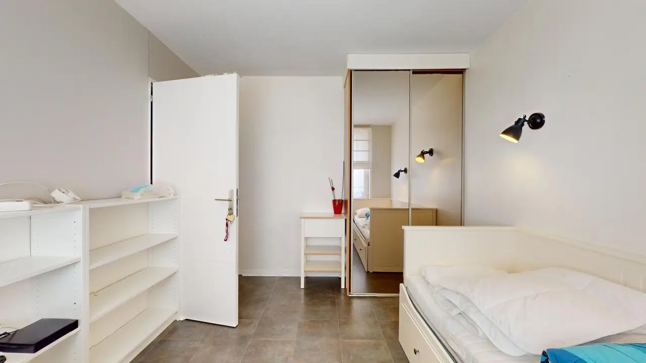 Private room in Rue Jean-Jacques Rousseau, Lille (1735992) ROOM 4