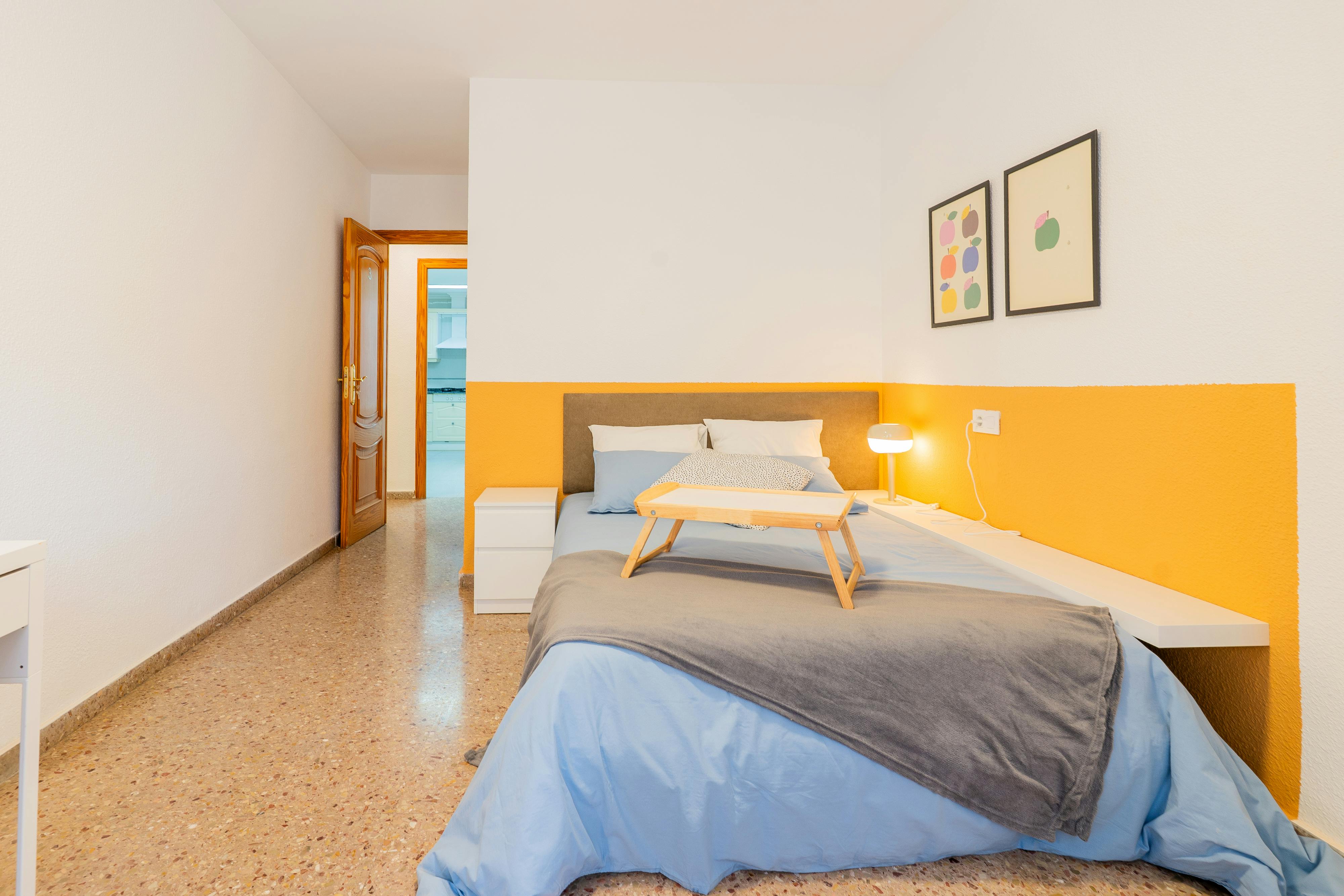 Private room in Carrer del Pintor Manolo Gil, Valencia (1736016) ROOM