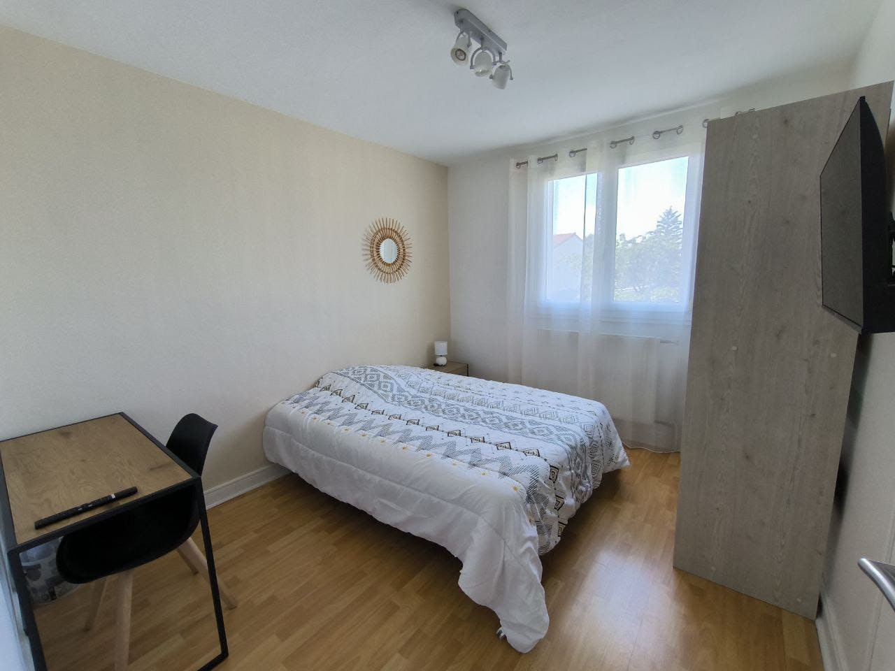 Private room for rent for €570 per month in Saint-Priest, Avenue Jean Jaurès