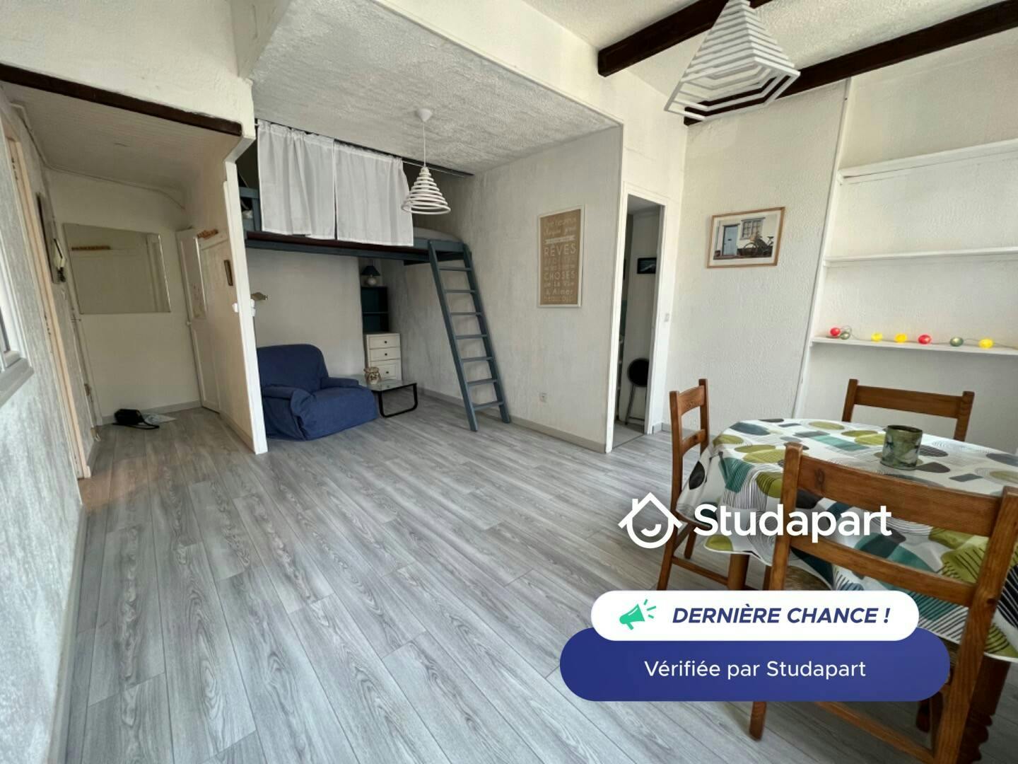 Apartamento para alugar por € 760 por mês em Marseille, Rue Nau