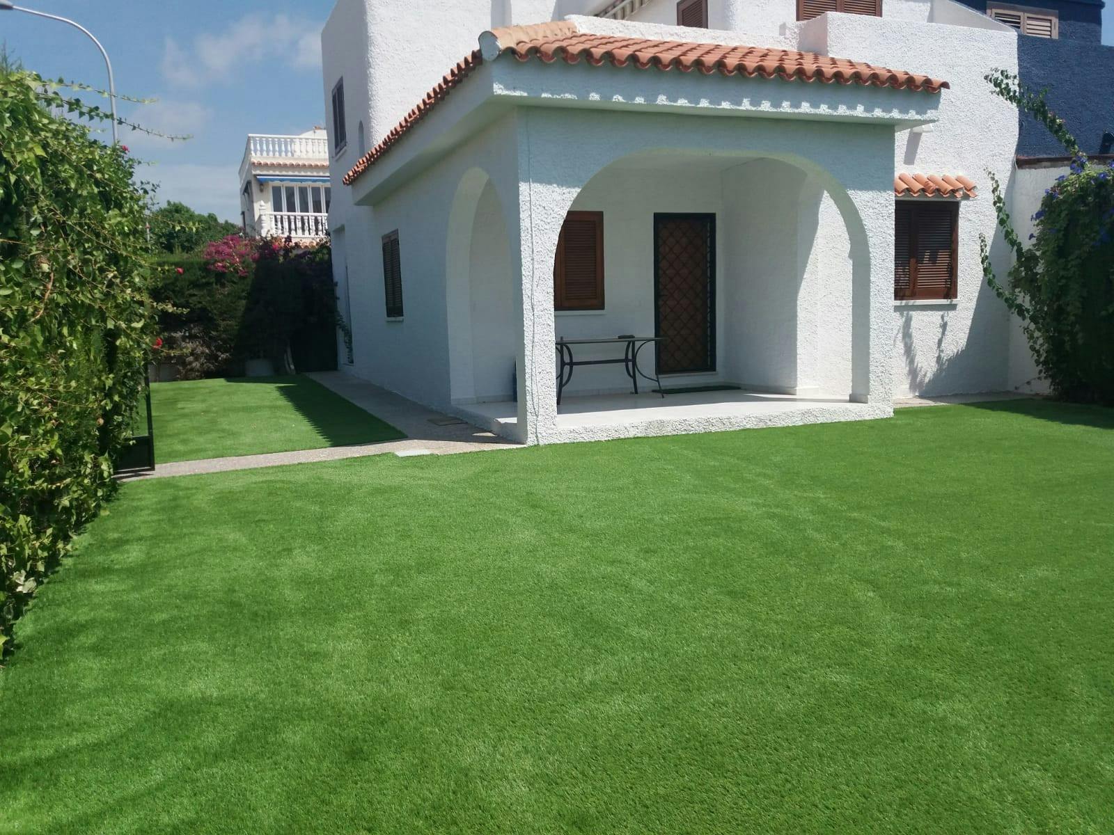 Casă de închiriat pentru 1.000 EUR pe lună în Dehesa de Campoamor, Calle Carmen Conde