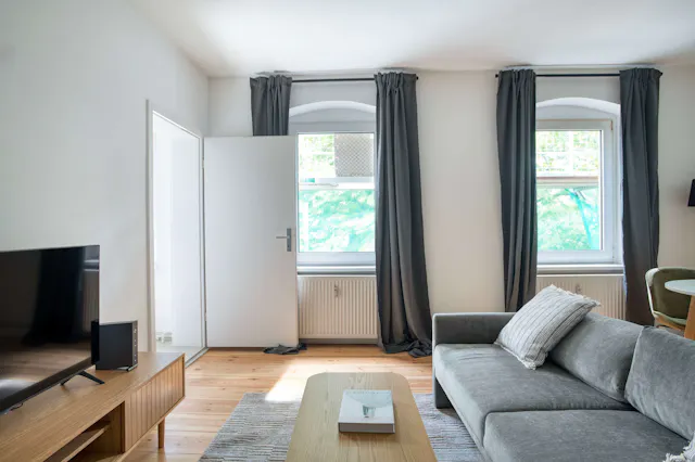 Apartment in Pestalozzistraße, Berlin (1736122) room image 1