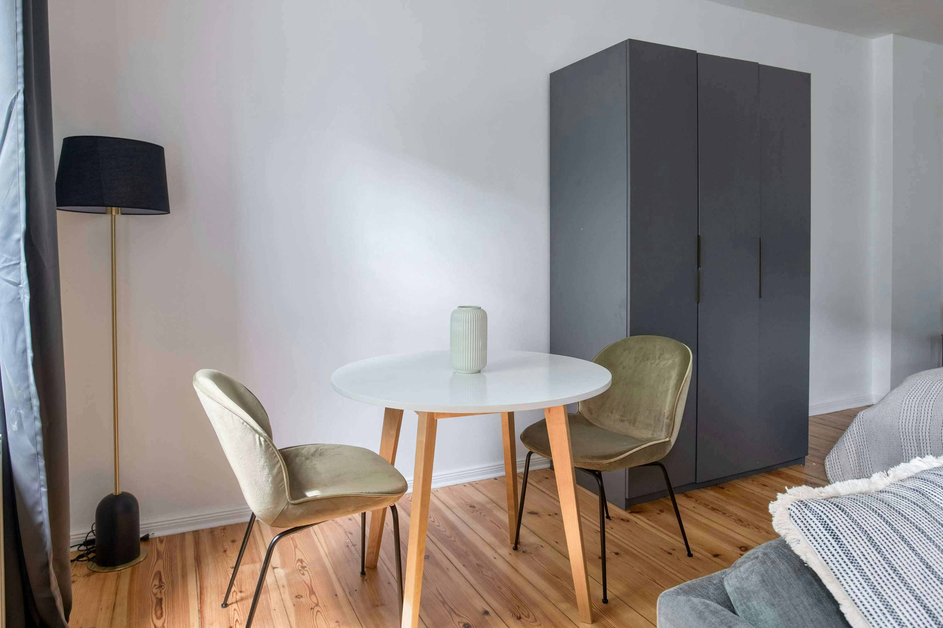 Apartment in Pestalozzistraße, Berlin (1736122) room image 2