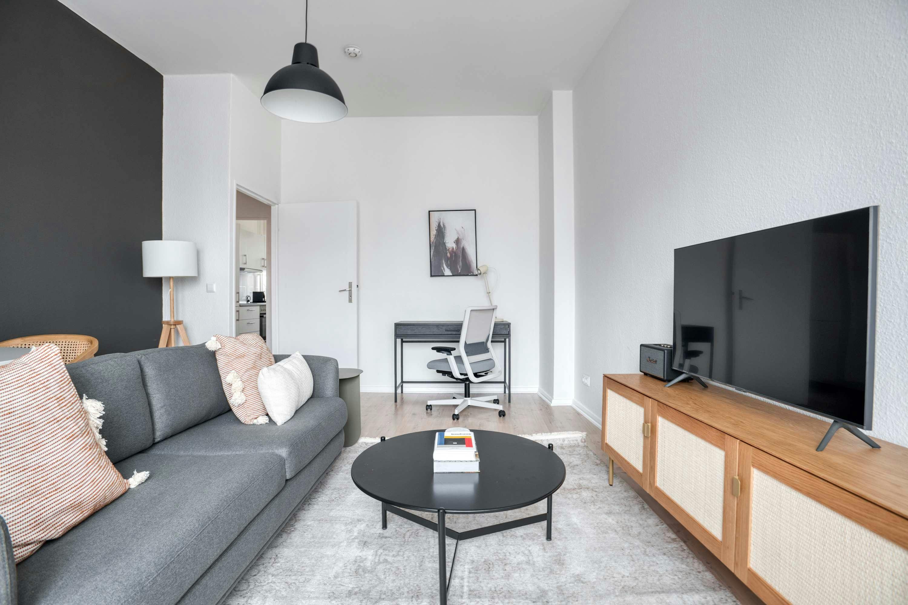 1-Bedroom Apartment in Hohenzollerndamm, Berlin (1736132) ROOM 1