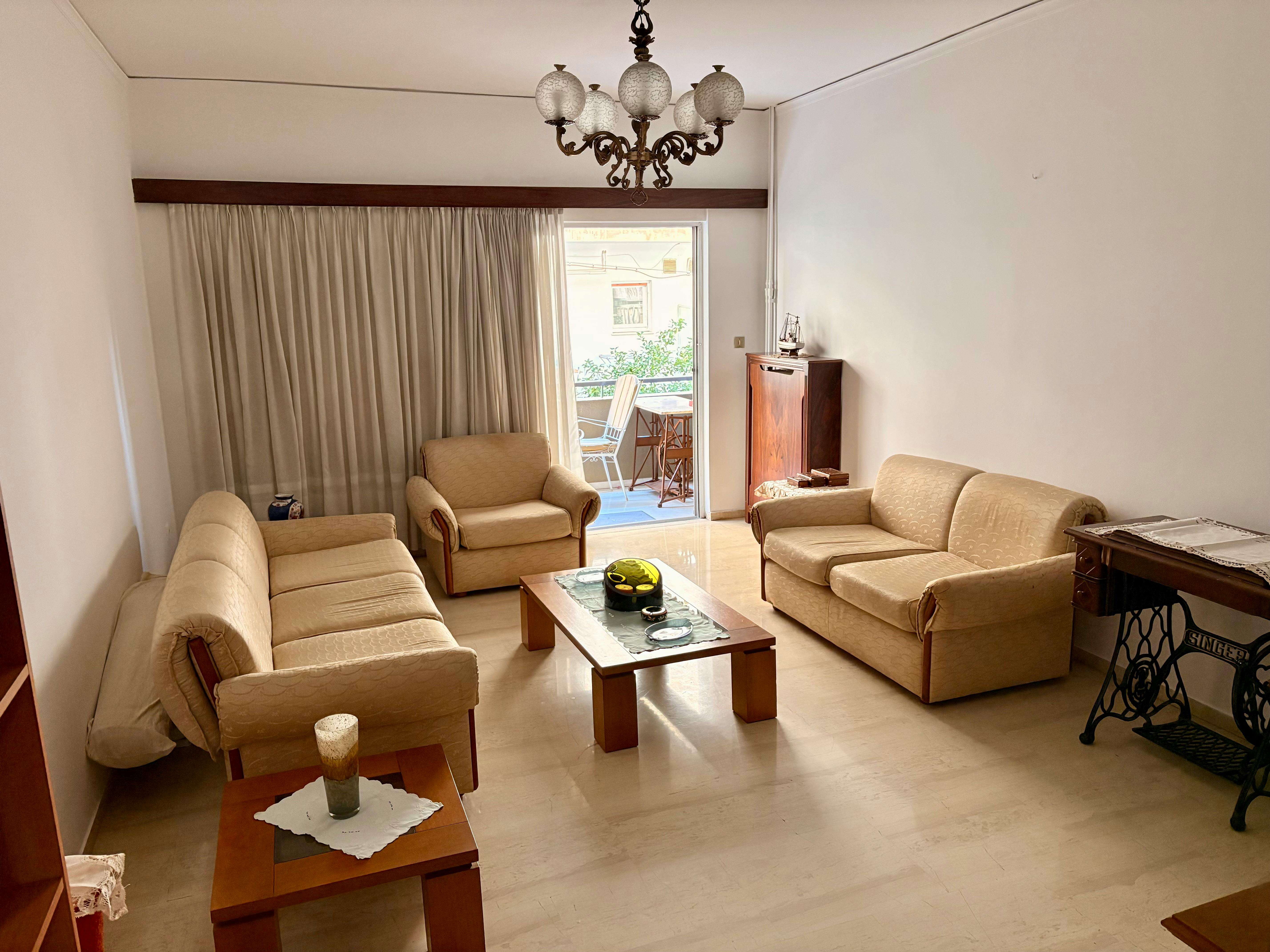 Wohnung zu mieten für 1.200 € pro Monat in Ilísia, Alkmeonidon