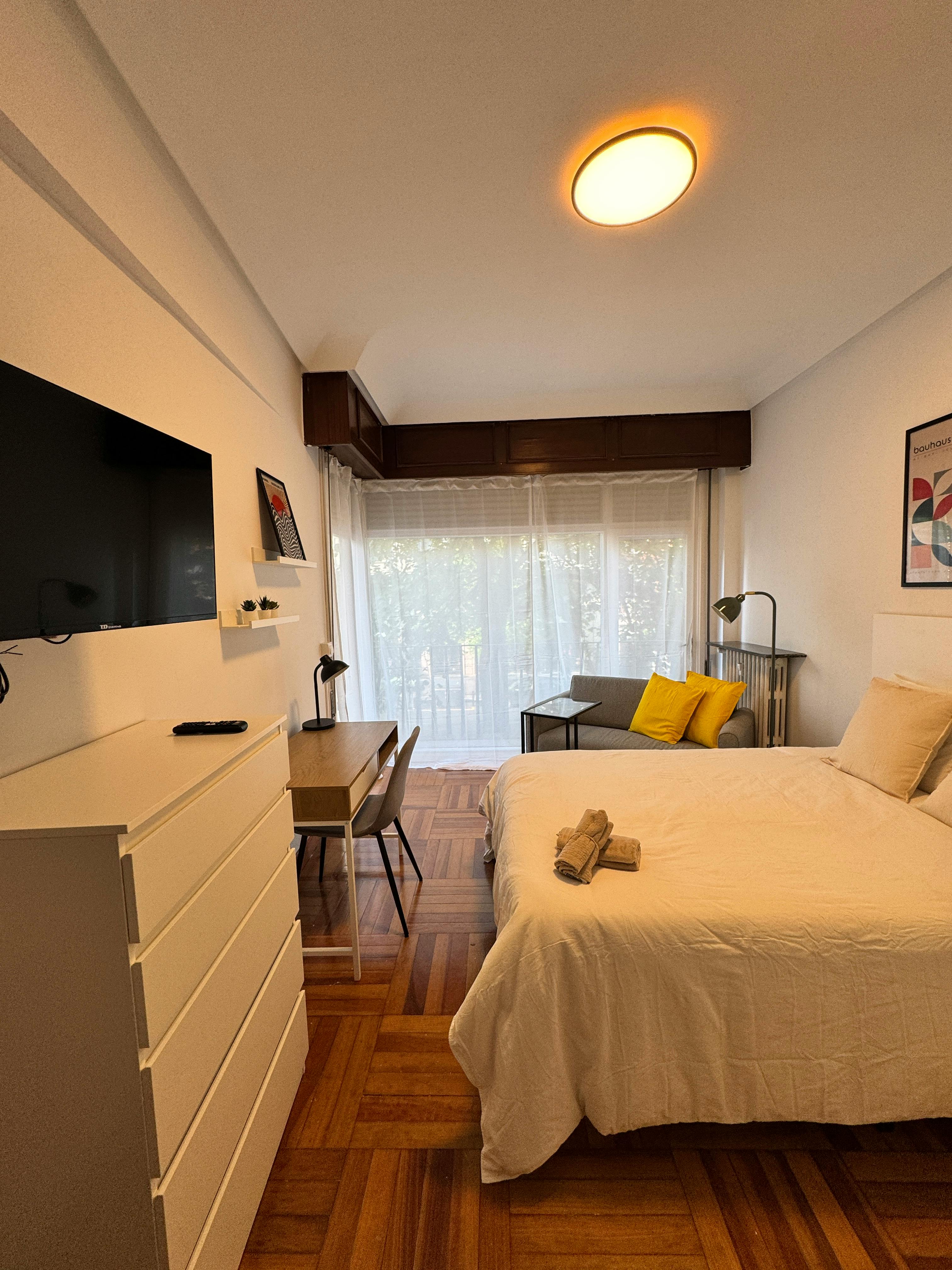 Shared room in Diego Lopez Haroko Kale Nagusia, Bilbao (1736275) room image 10