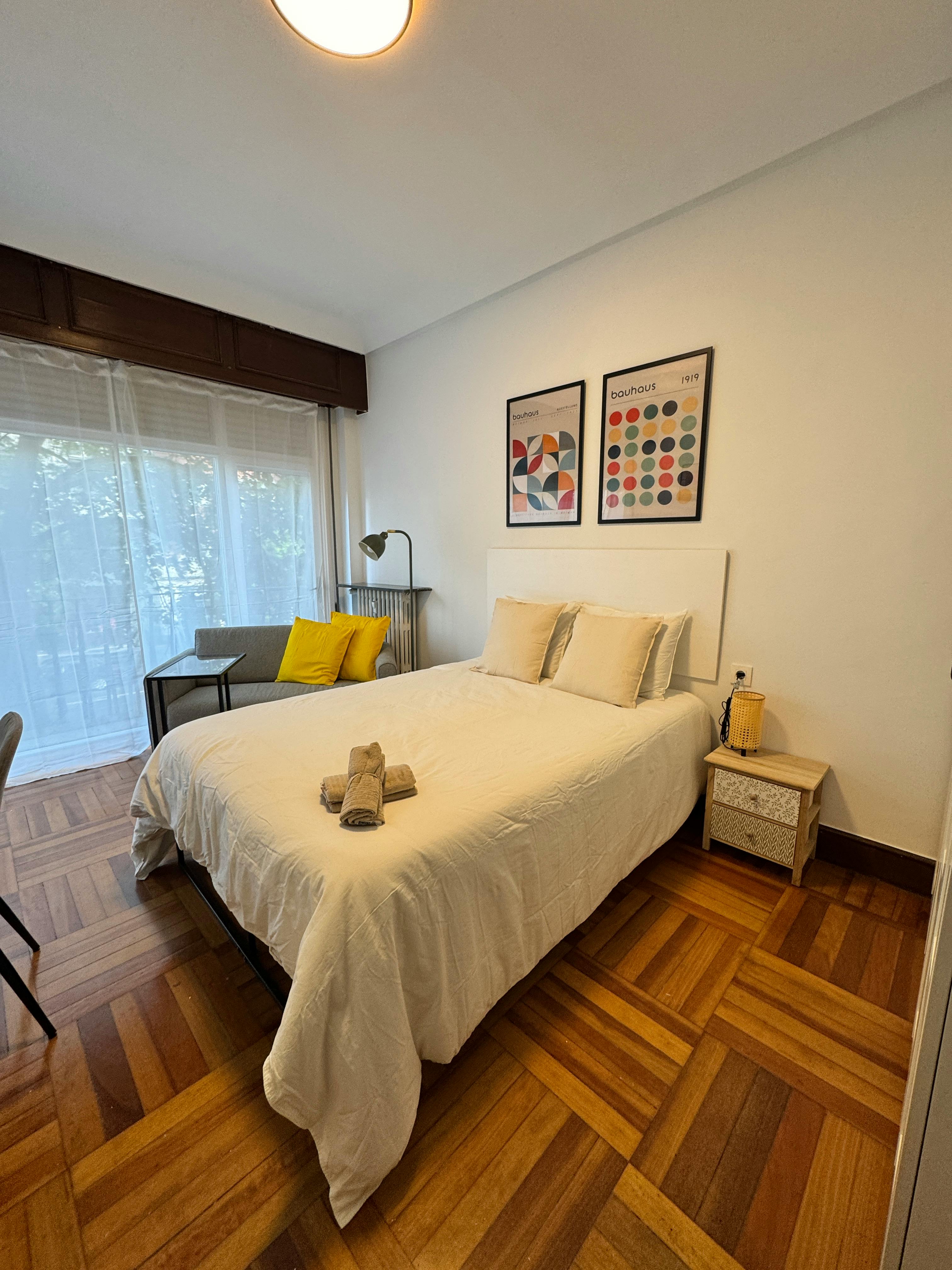 Shared room in Diego Lopez Haroko Kale Nagusia, Bilbao (1736275) ROOM