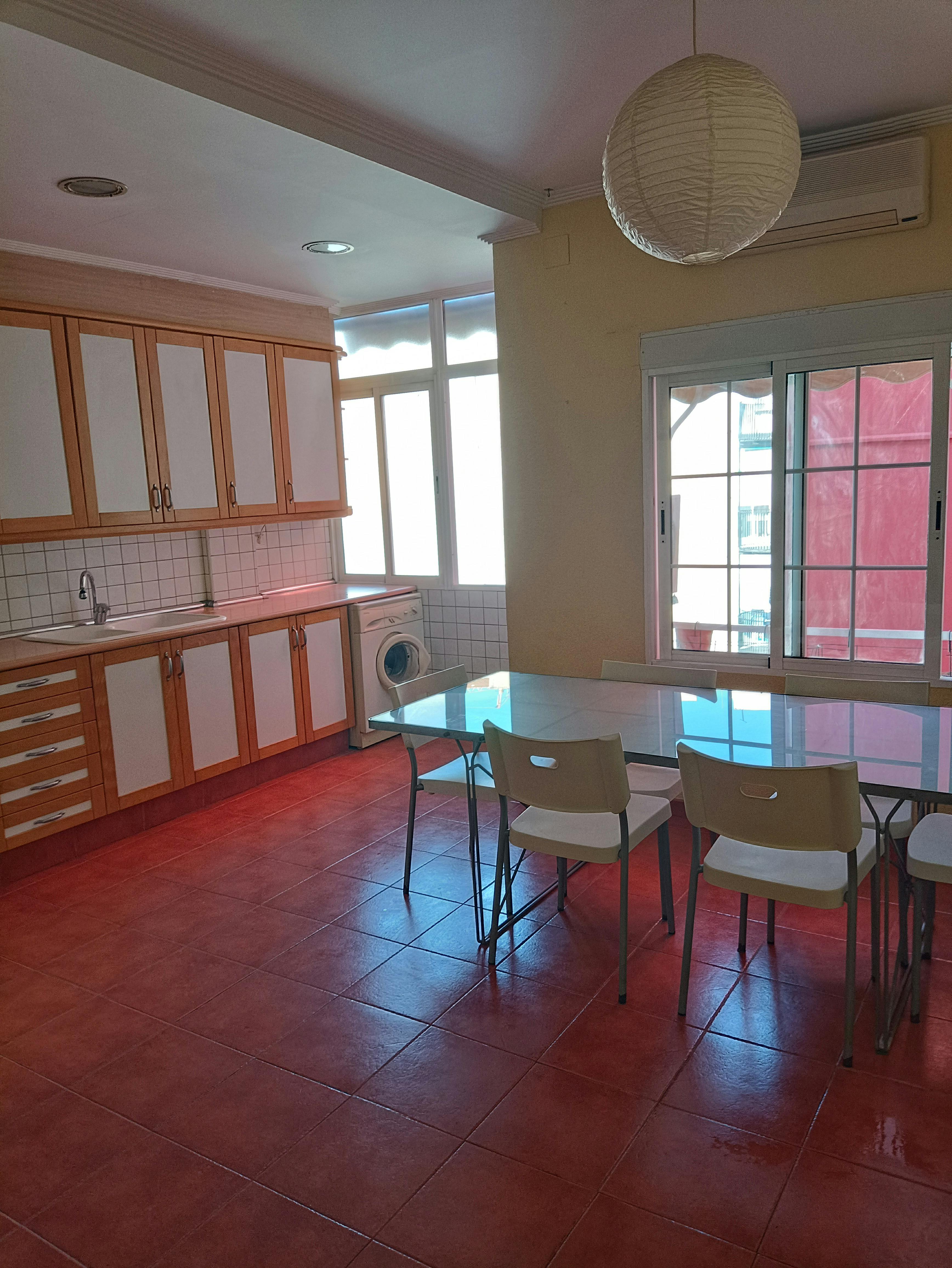 1-Bedroom Apartment in Carrer de Pepita, Valencia (1736297) ROOM 1