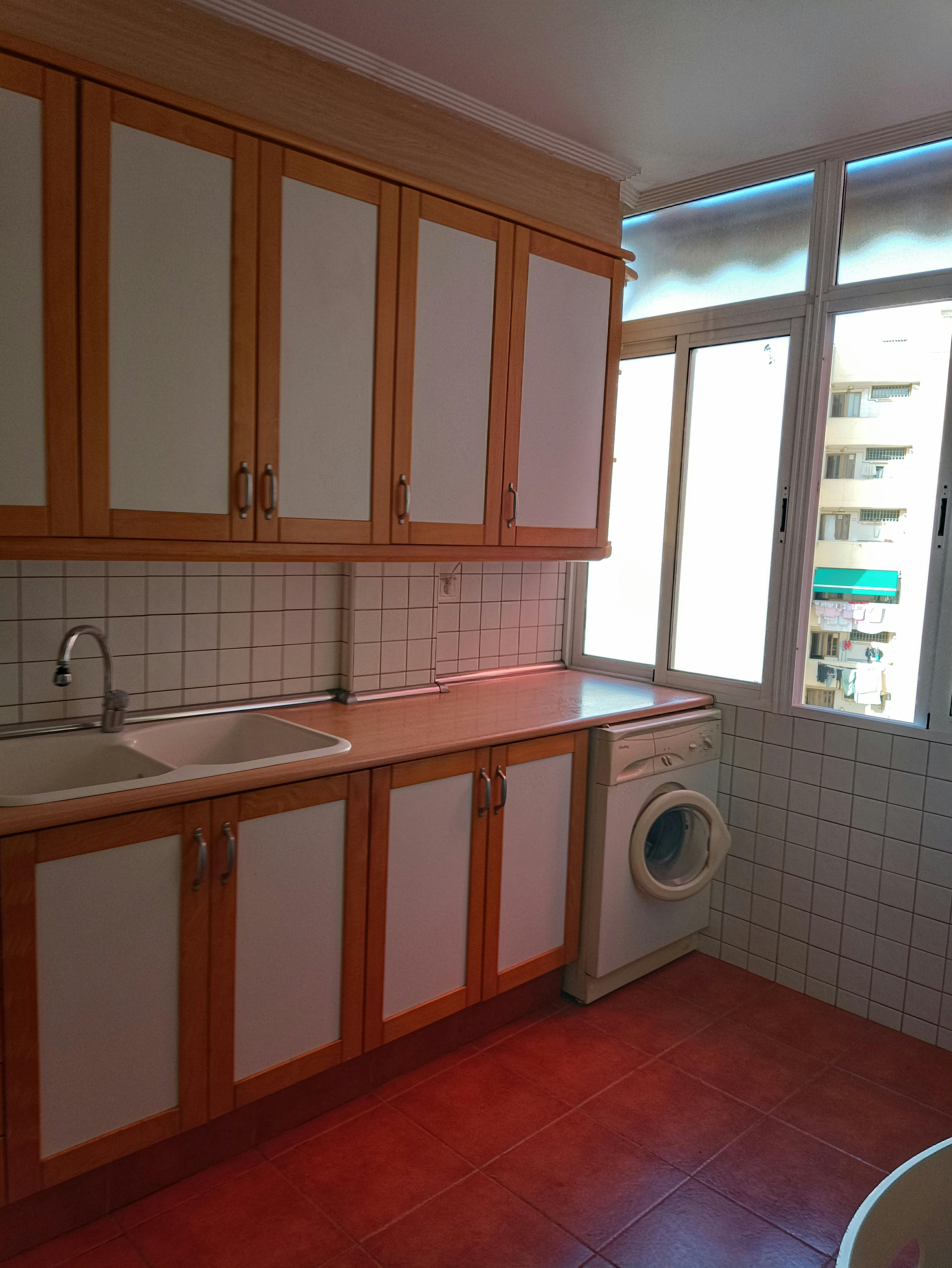 1-Bedroom Apartment in Carrer de Pepita, Valencia (1736297) ROOM 4
