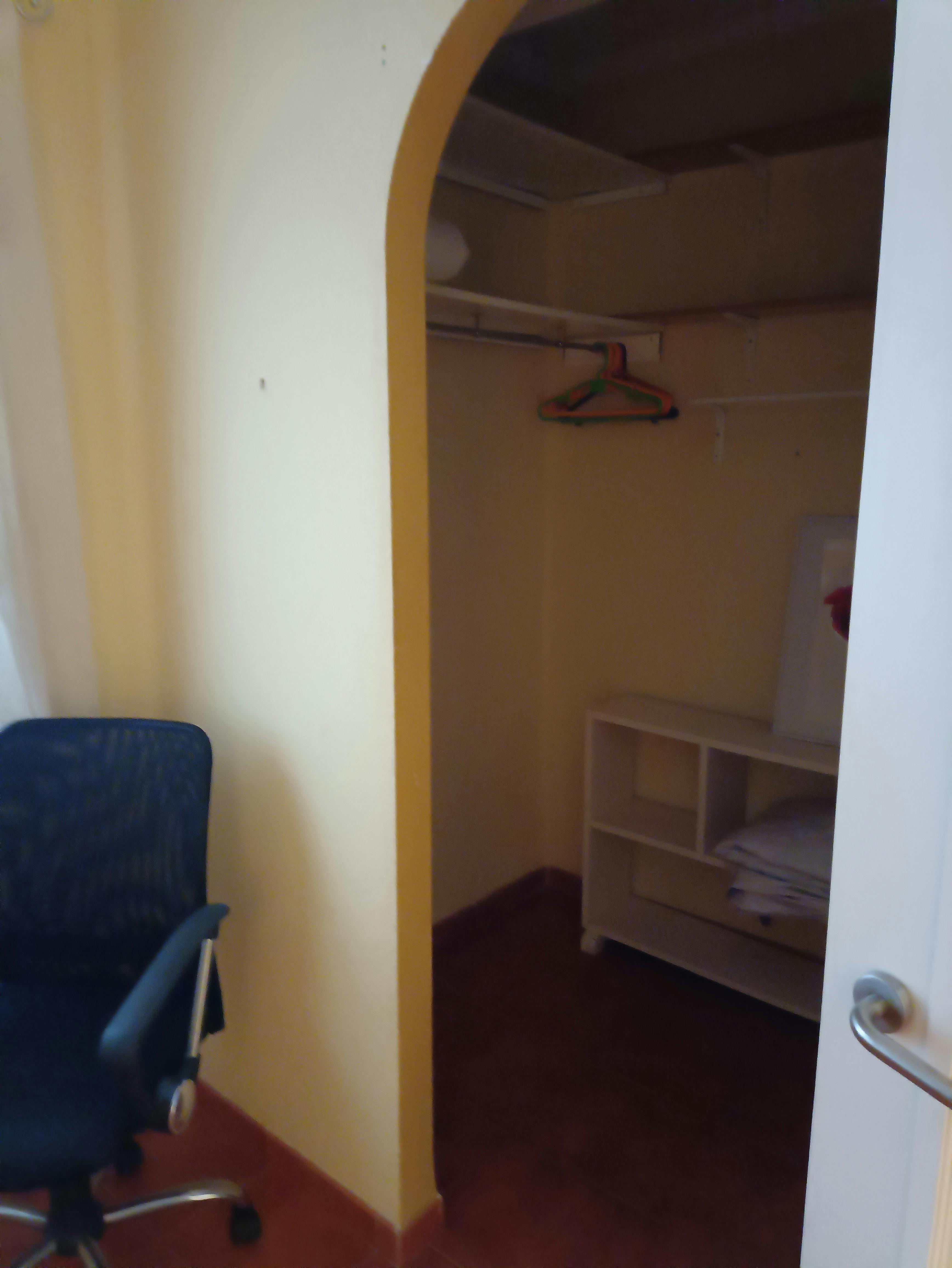 1-Bedroom Apartment in Carrer de Pepita, Valencia (1736297) room image 10
