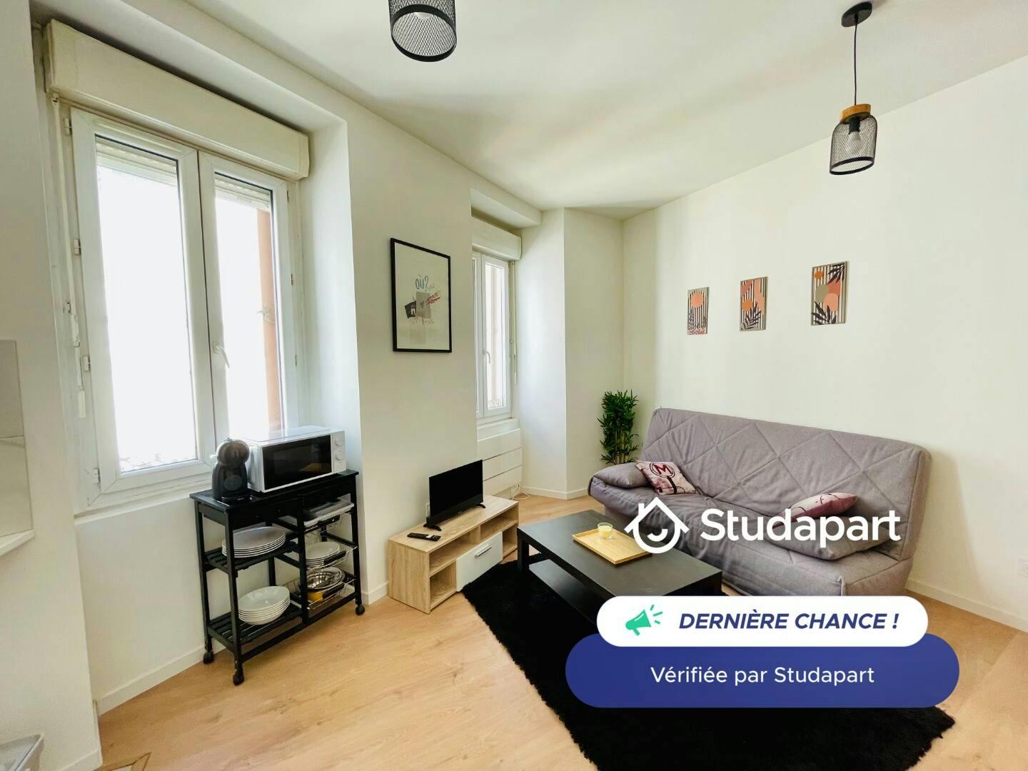 Apartamento para alugar por € 620 por mês em Nîmes, Rue Roussy