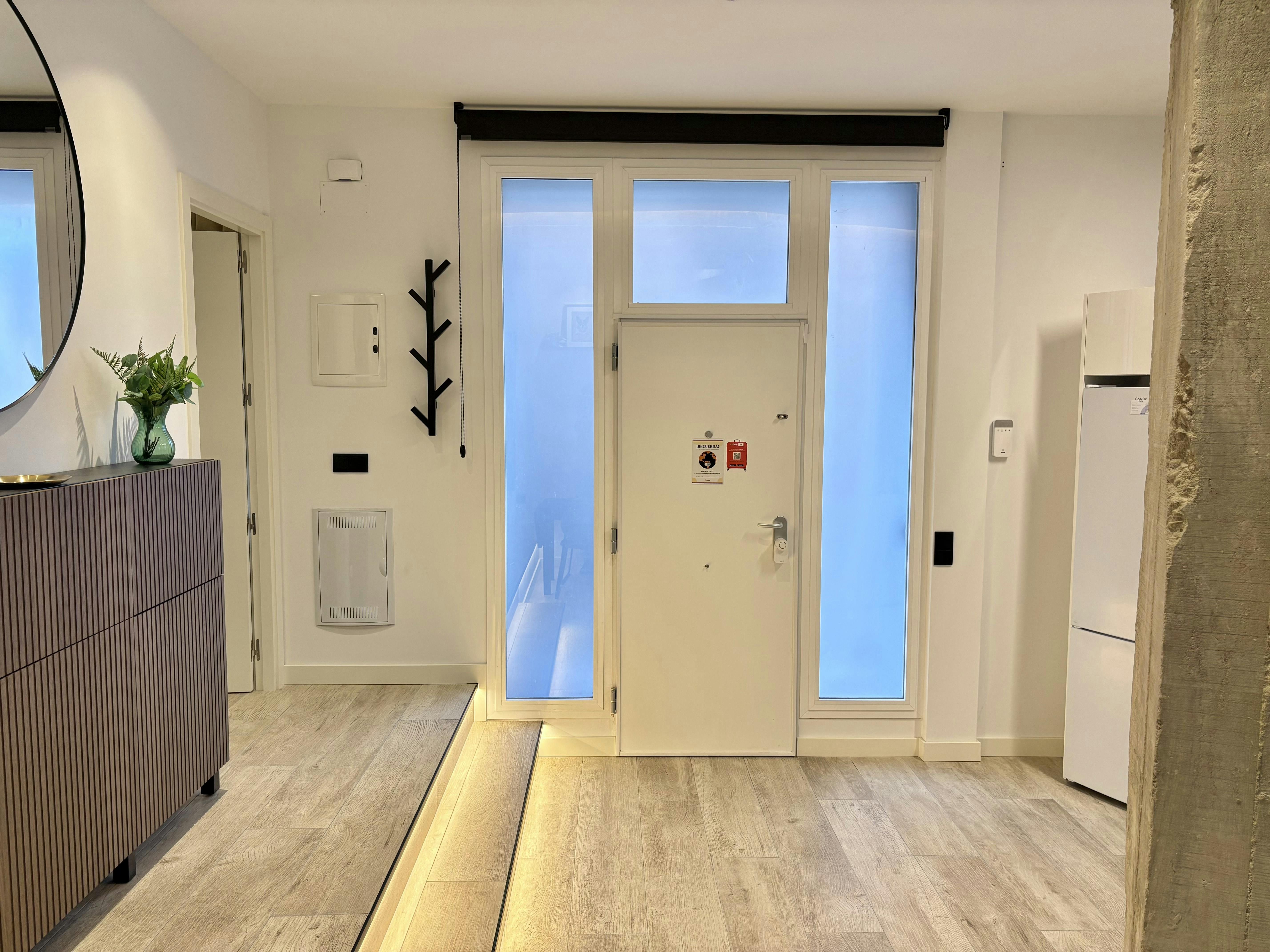 1-Bedroom Apartment in Calle Manuel Fernández Caballero, Madrid (1736379) ROOM 1