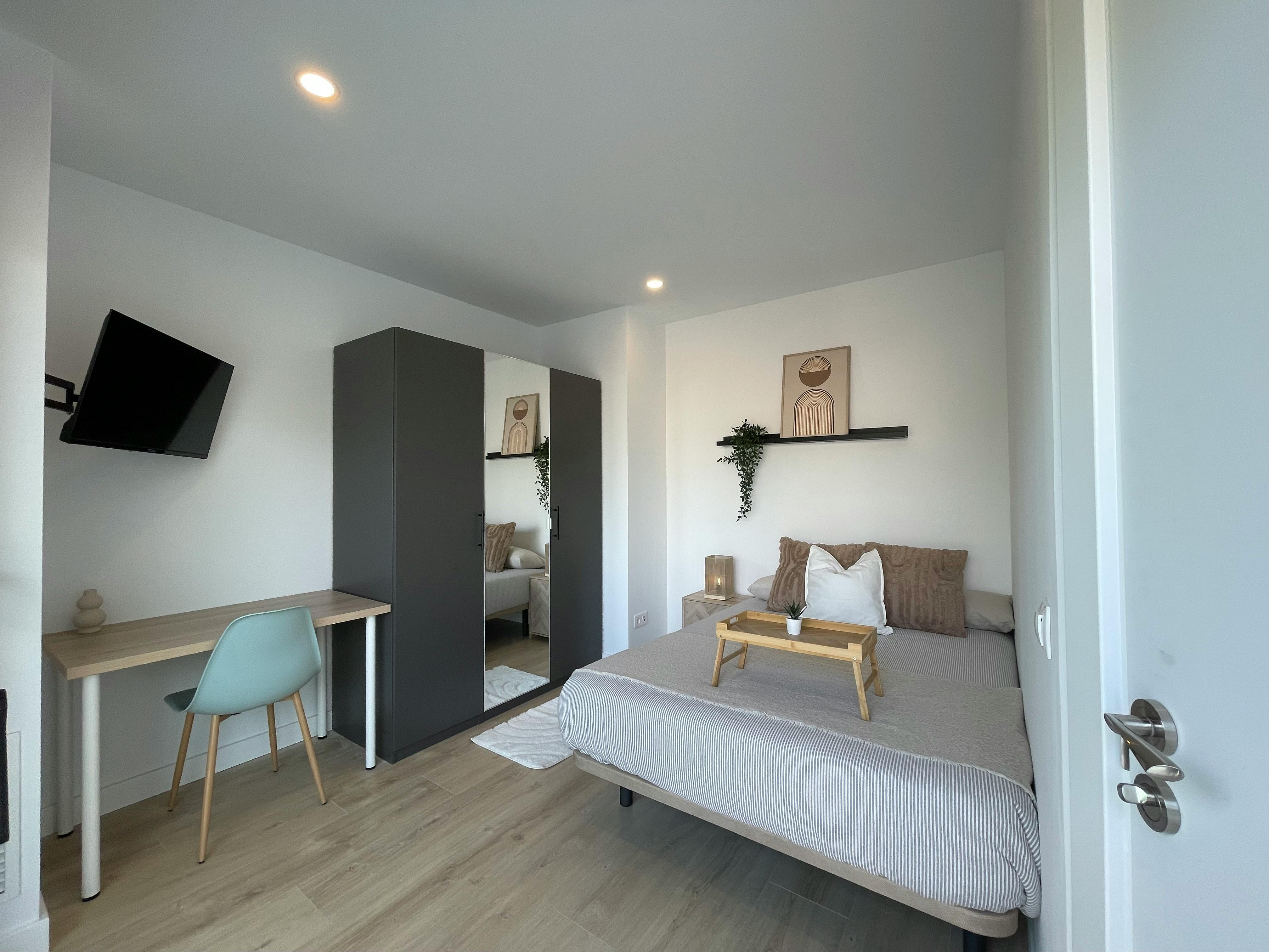 Private room for rent for €750 per month in El Prat de Llobregat, Carrer de Frederic Soler
