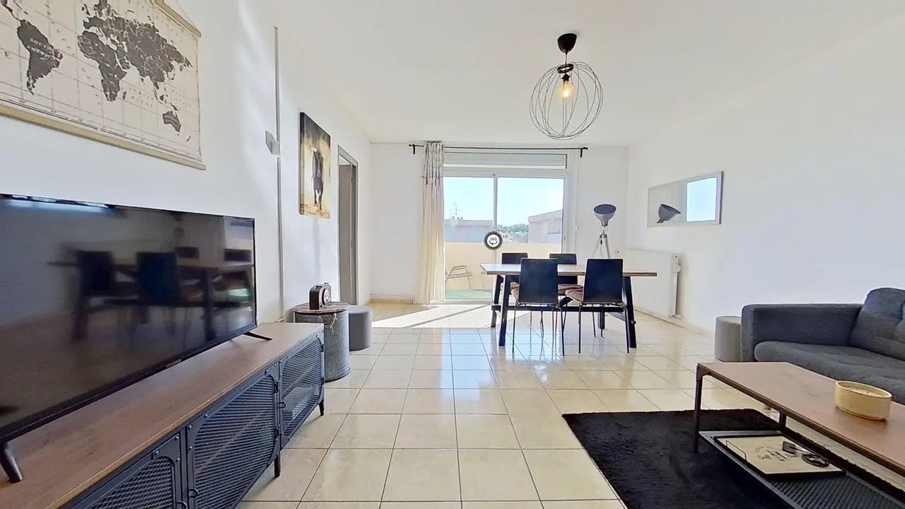 3-Bedroom Apartment in Avenue Georges Dayan, Nîmes (1736469) room image 2