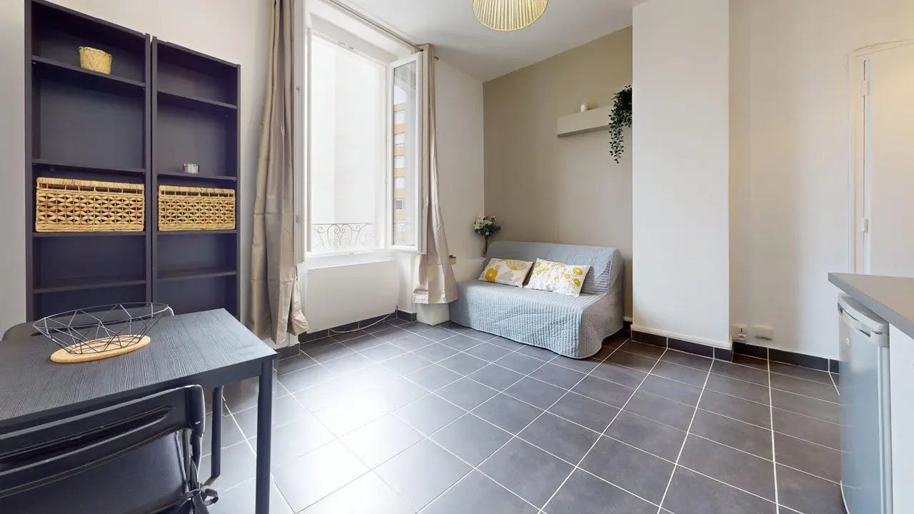 单间公寓 正在以 €660 的月租出租，其位于 Villeurbanne, Rue du 24 Février 1848