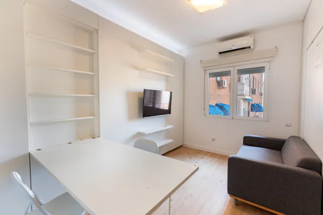 Building in Calle de Ayala, Madrid (1736497) room image 1