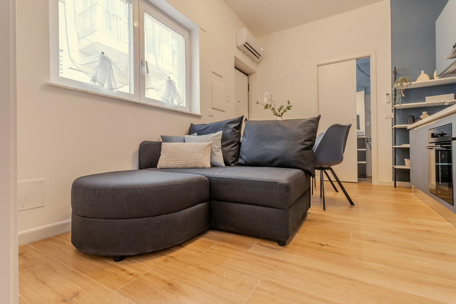 1-Bedroom Building in Via San Bernardino, Turin (1736562) ROOM 3