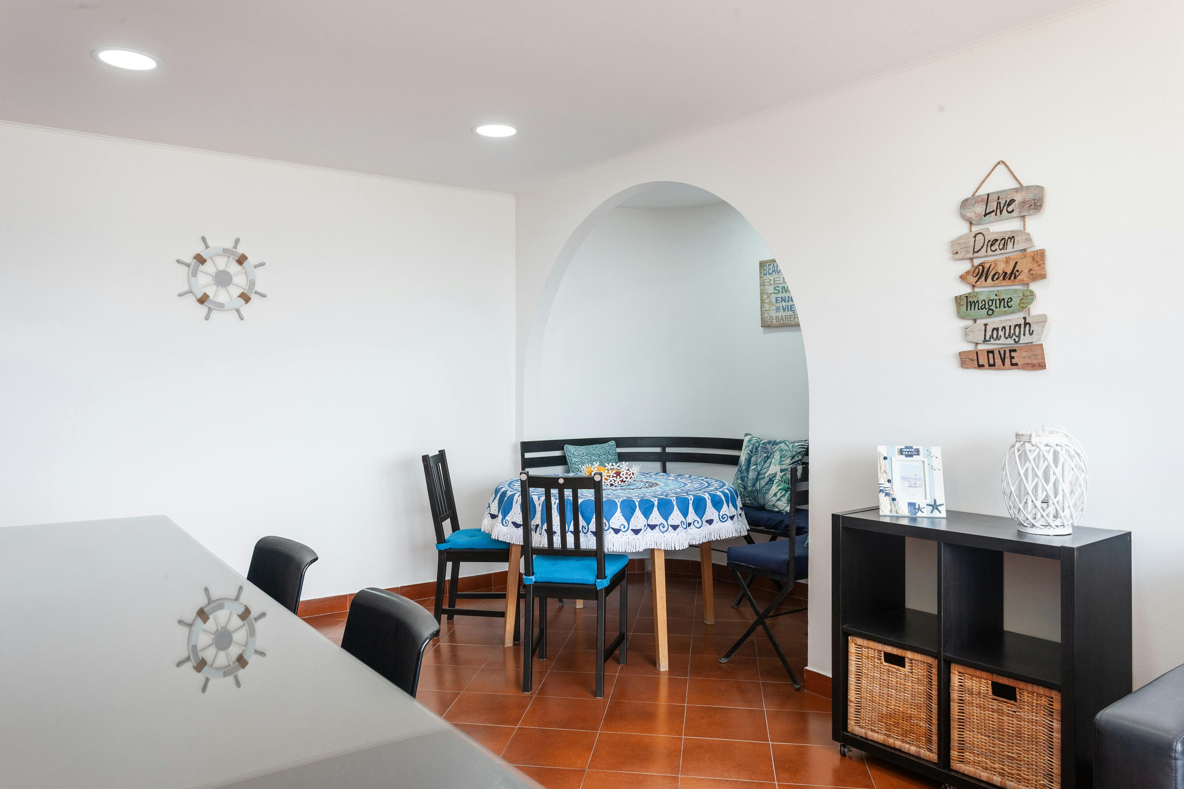 Appartamento in affitto a 1275 € al mese a Costa da Caparica, Praça Padre Manuel Bernardes