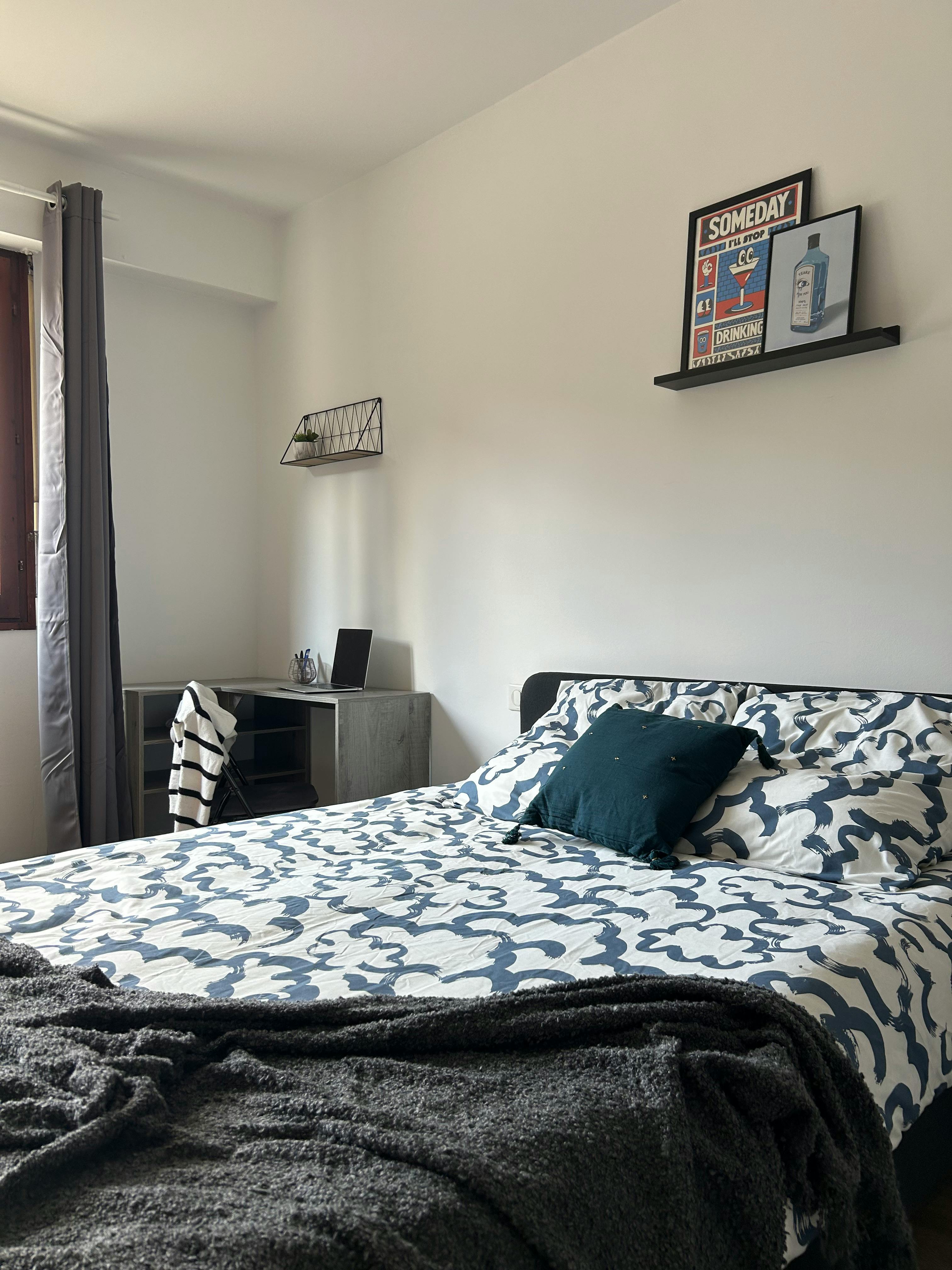 Private room in Rue Négrier, Lille (1736662) room image 1