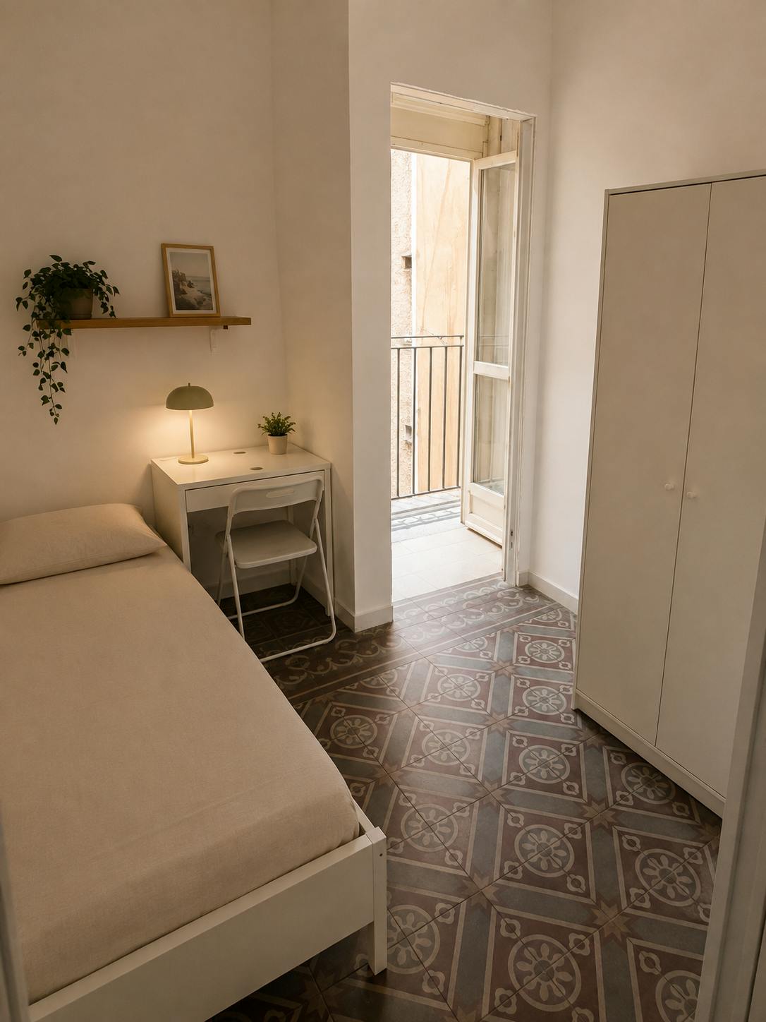 Mieszkanie do wynajęcia za 475 € miesięcznie w mieście Naples, Via Pietro Trinchera
